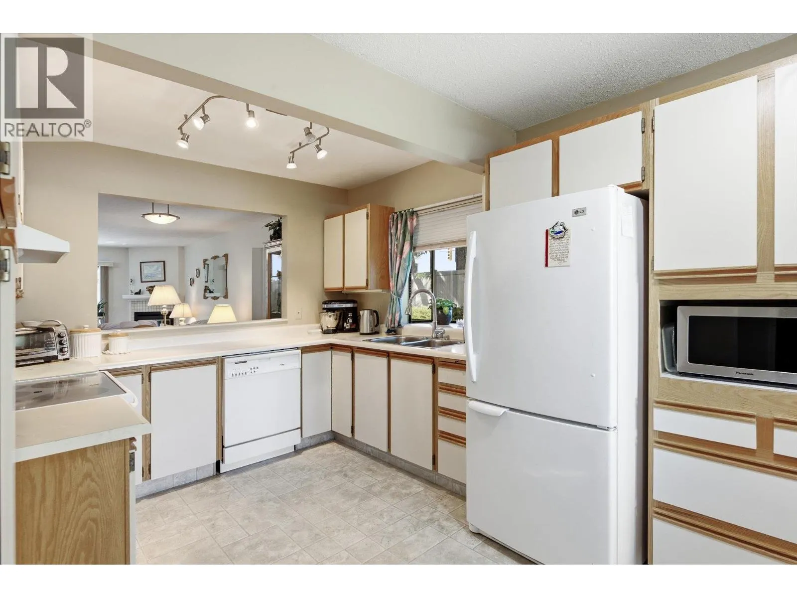 1765 Leckie Road Unit# 201