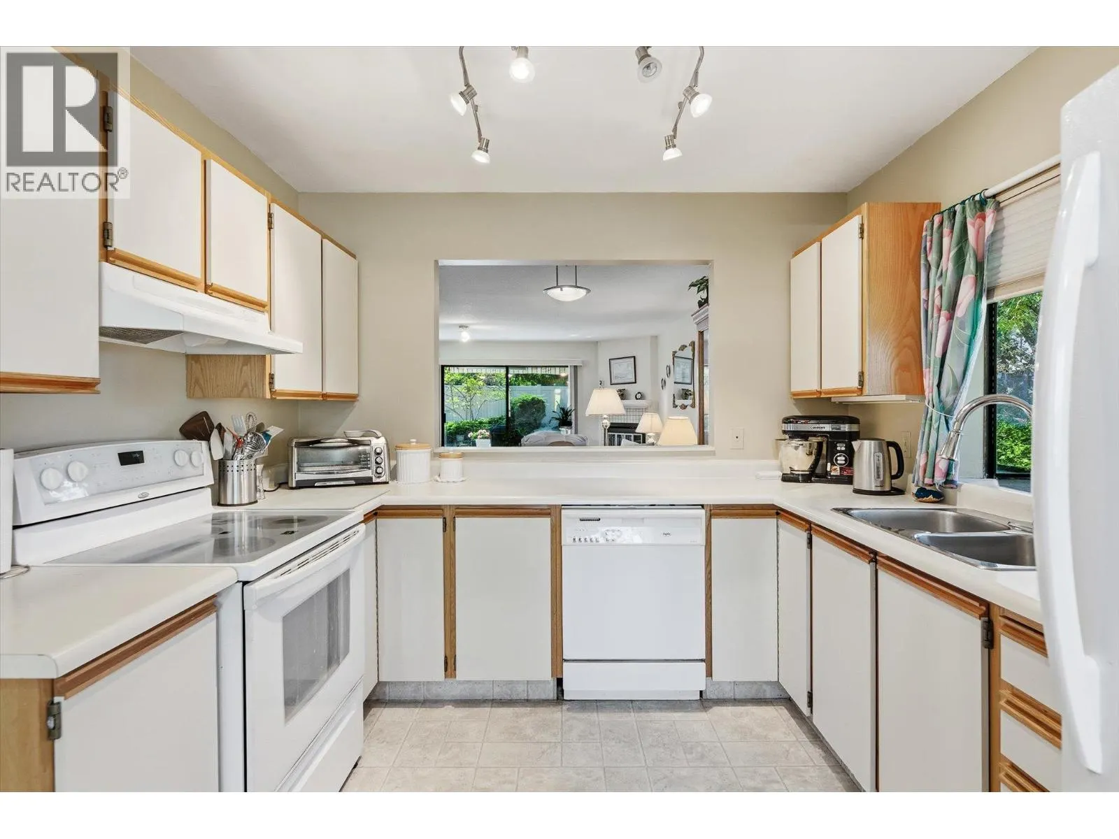 1765 Leckie Road Unit# 201