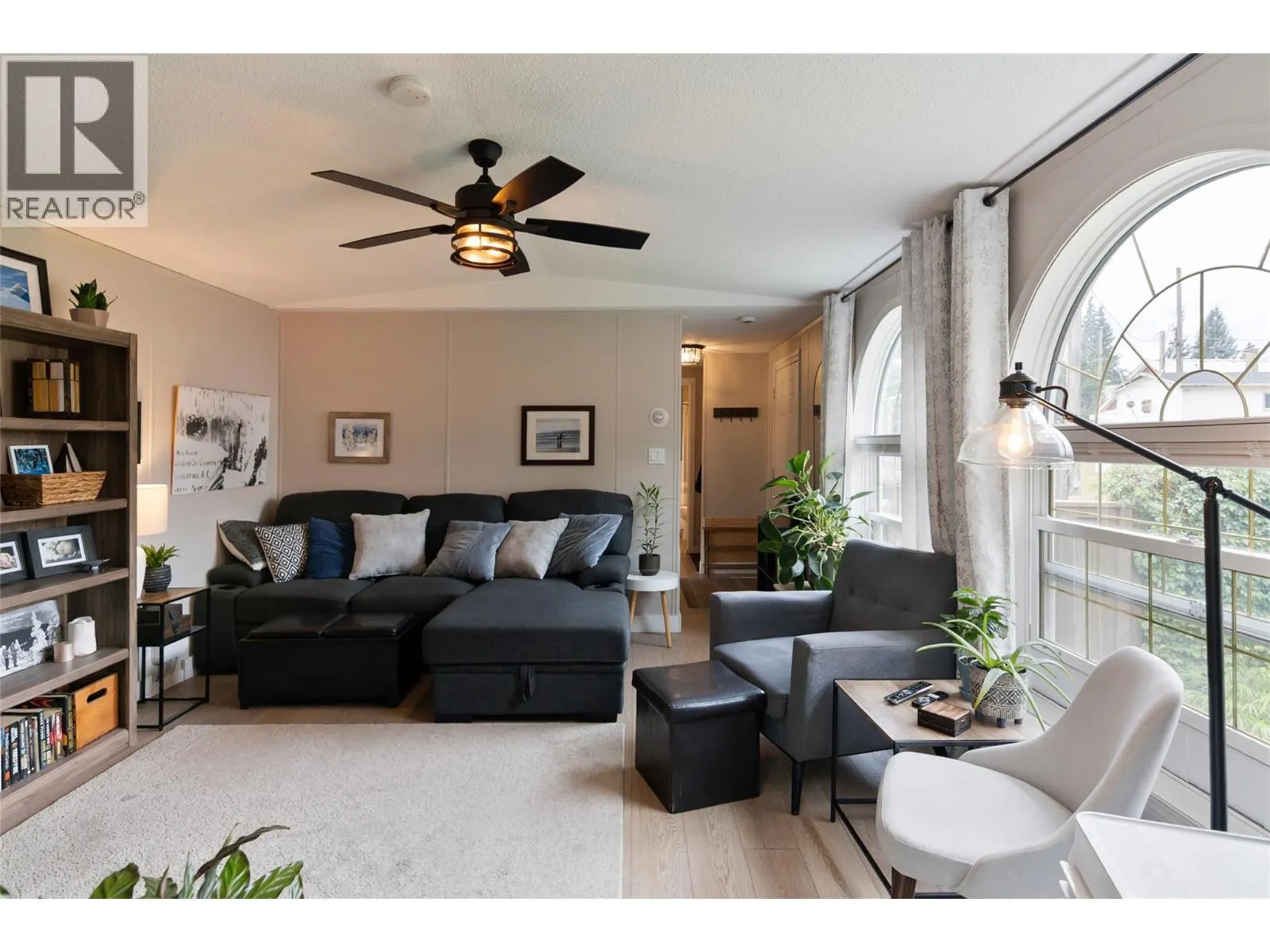 606 Edward Street Unit# 11