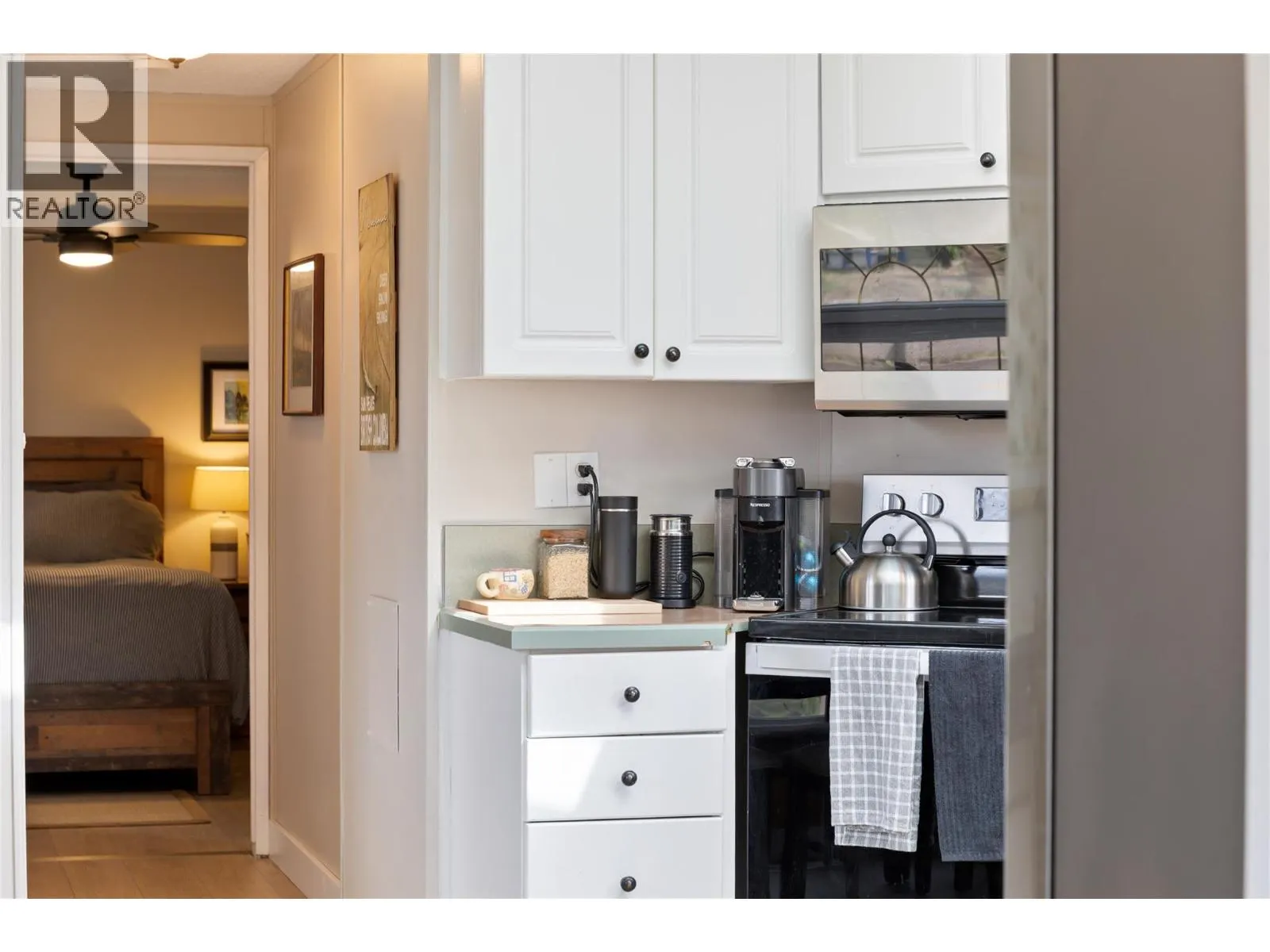 606 Edward Street Unit# 11