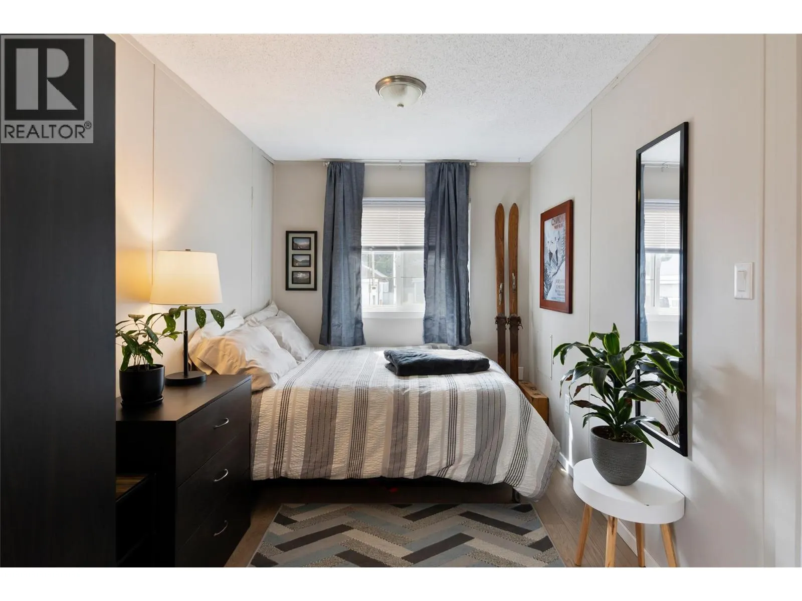 606 Edward Street Unit# 11