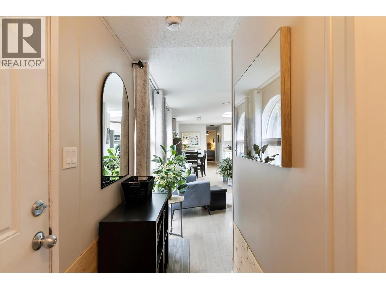 606 Edward Street Unit# 11