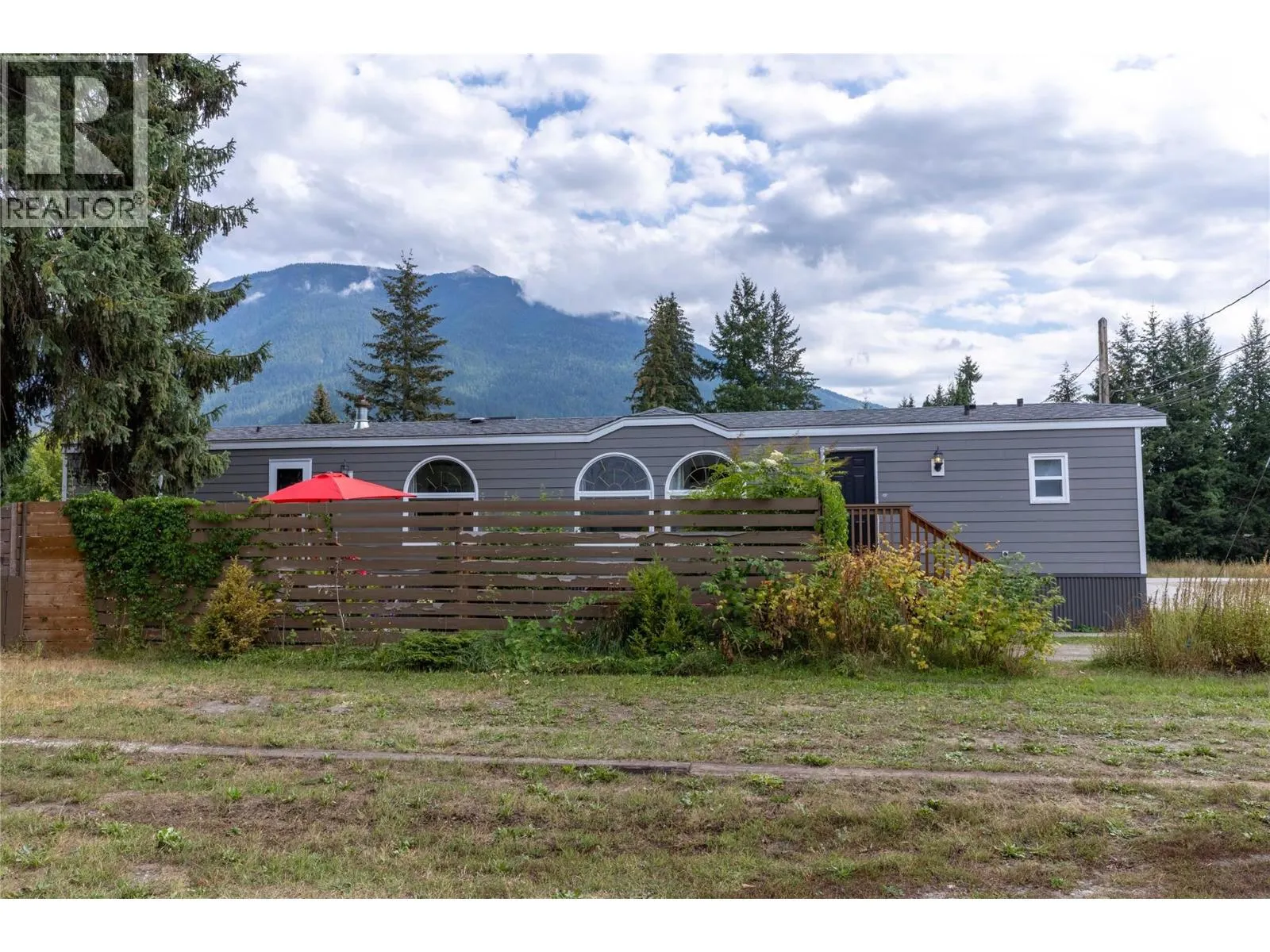 606 Edward Street Unit# 11