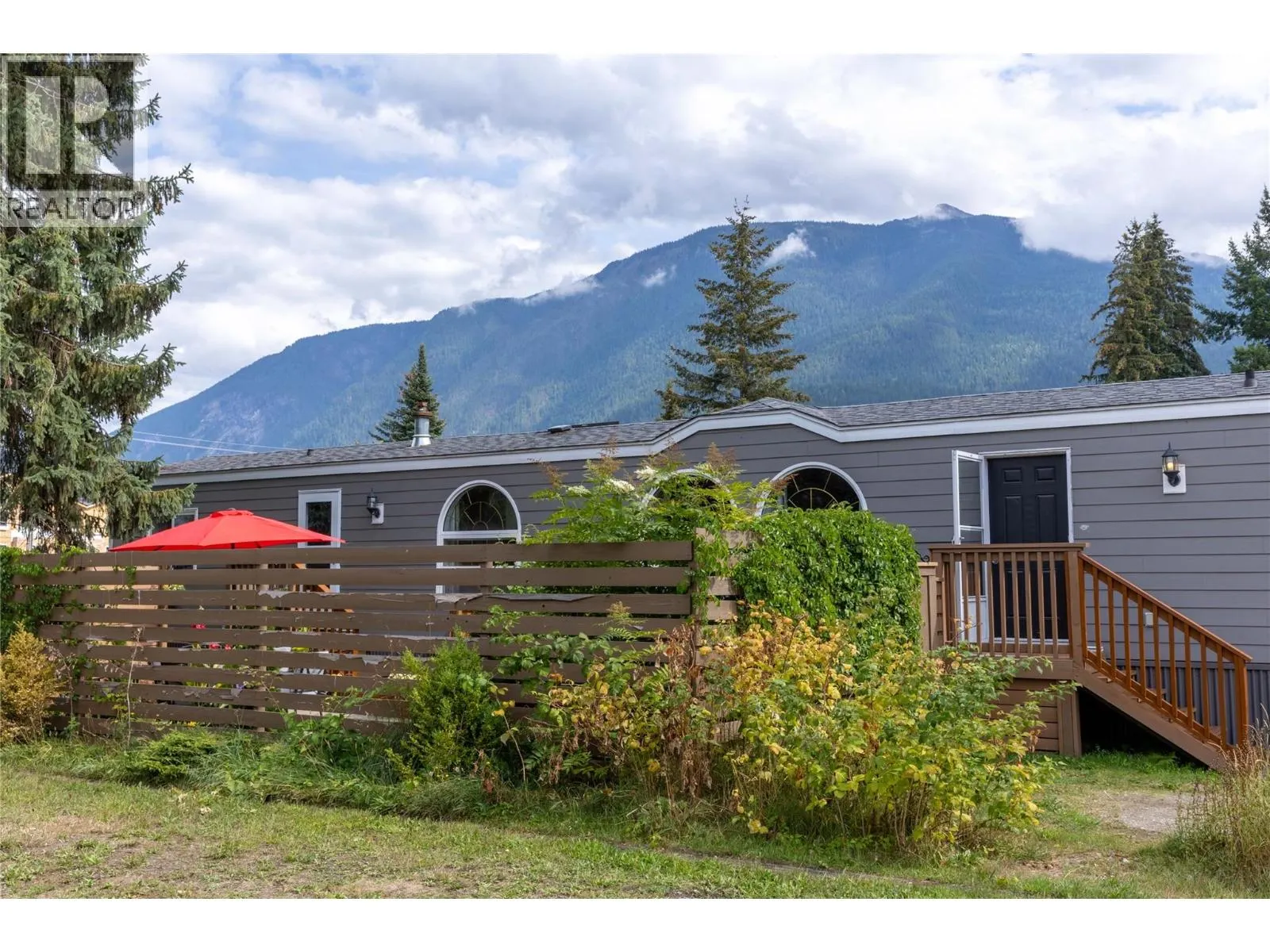 606 Edward Street Unit# 11