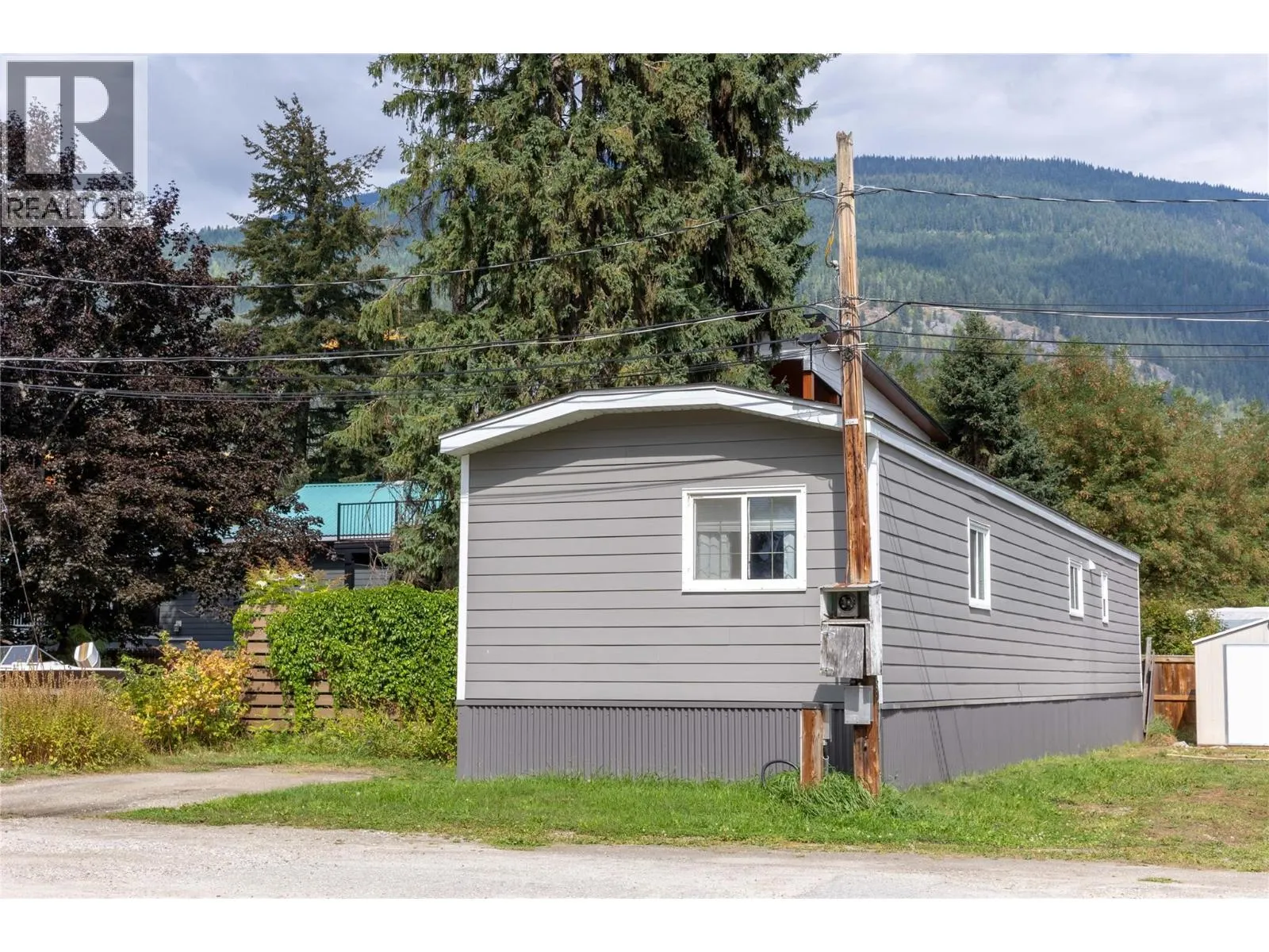 606 Edward Street Unit# 11
