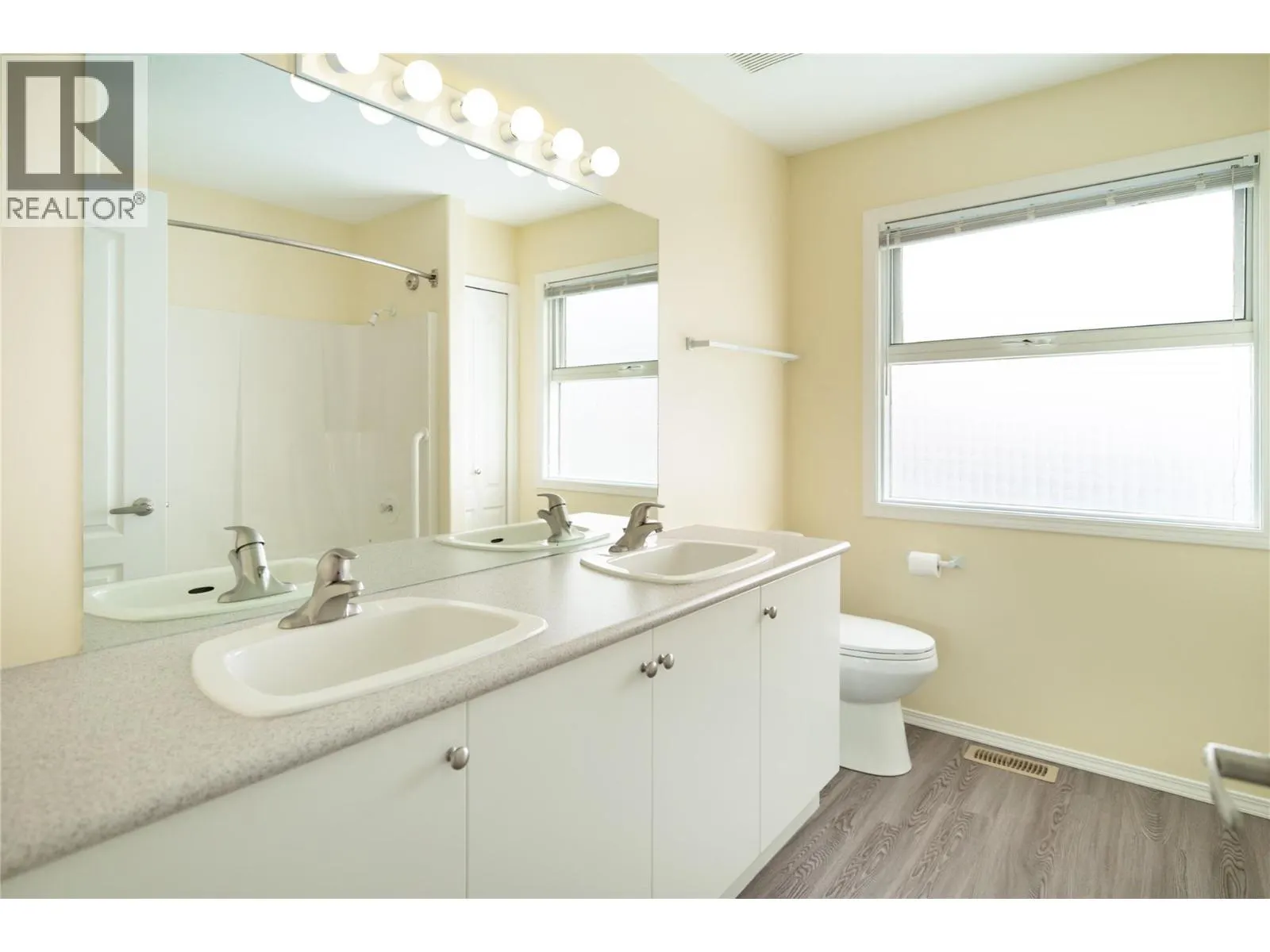 650 Lexington Drive Unit# 305