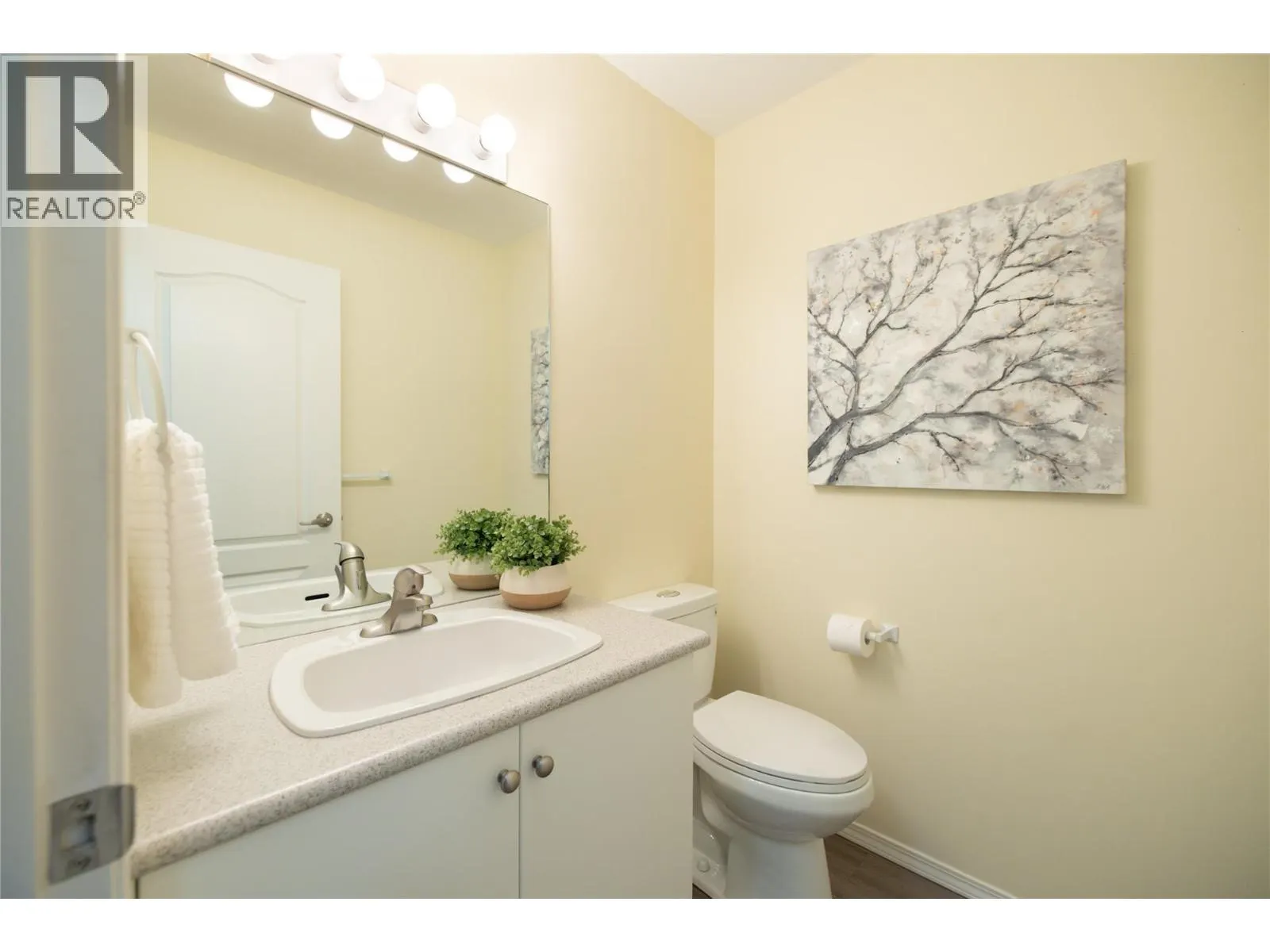 650 Lexington Drive Unit# 305