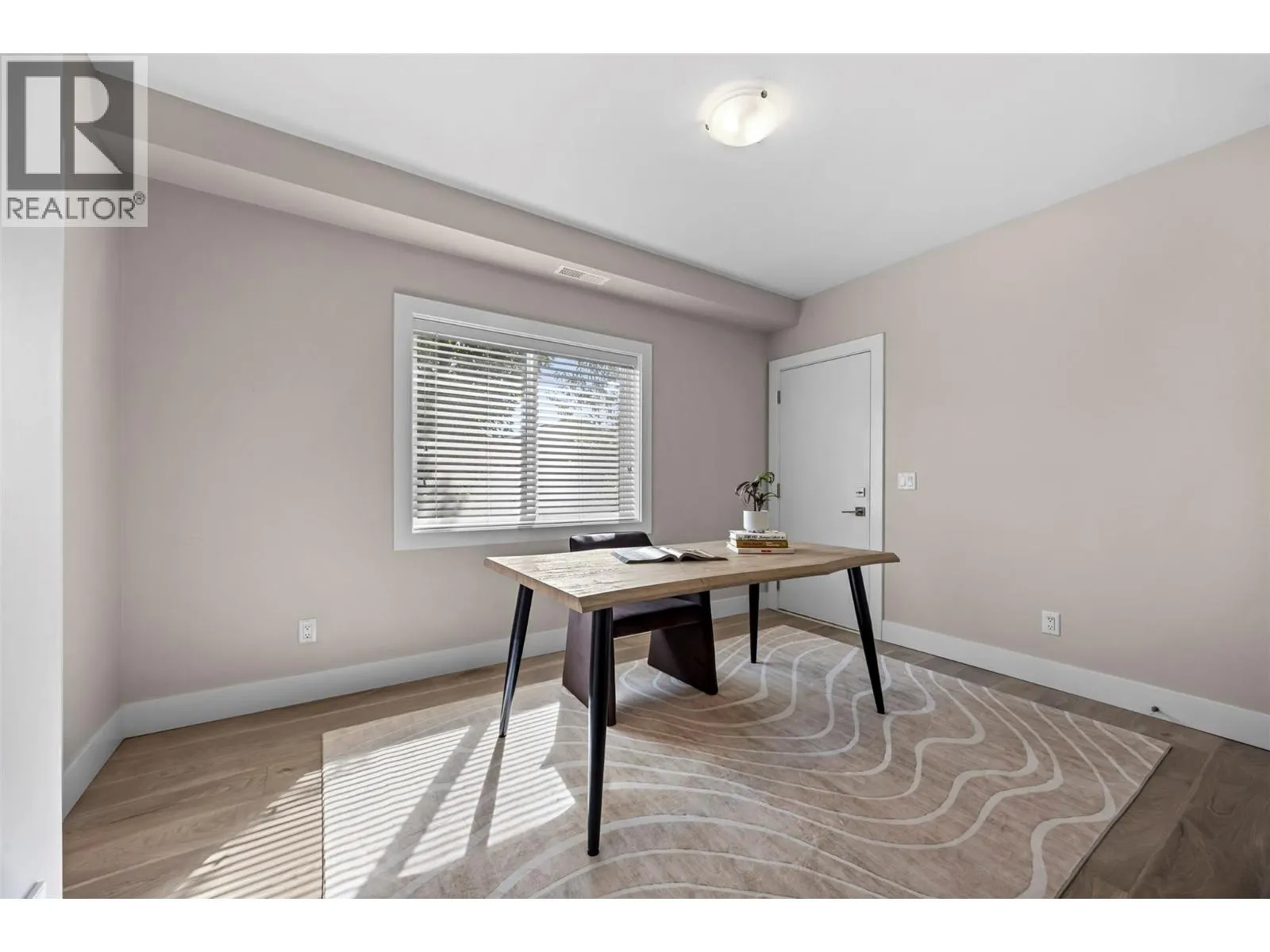 255 Taylor Road Unit# 18