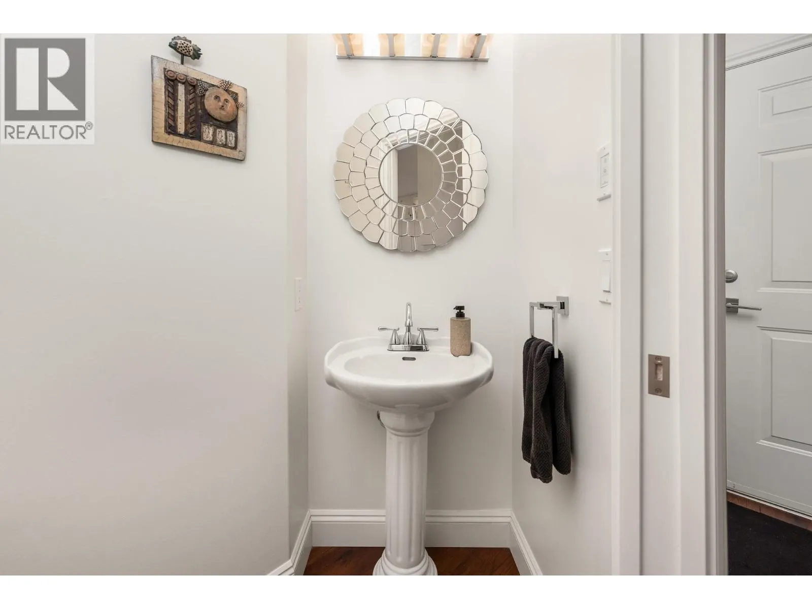 8615 Okanagan Landing Road