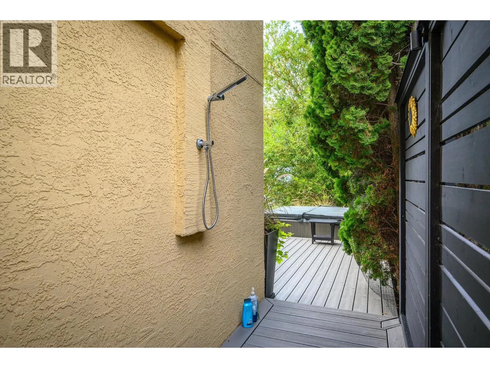 8615 Okanagan Landing Road
