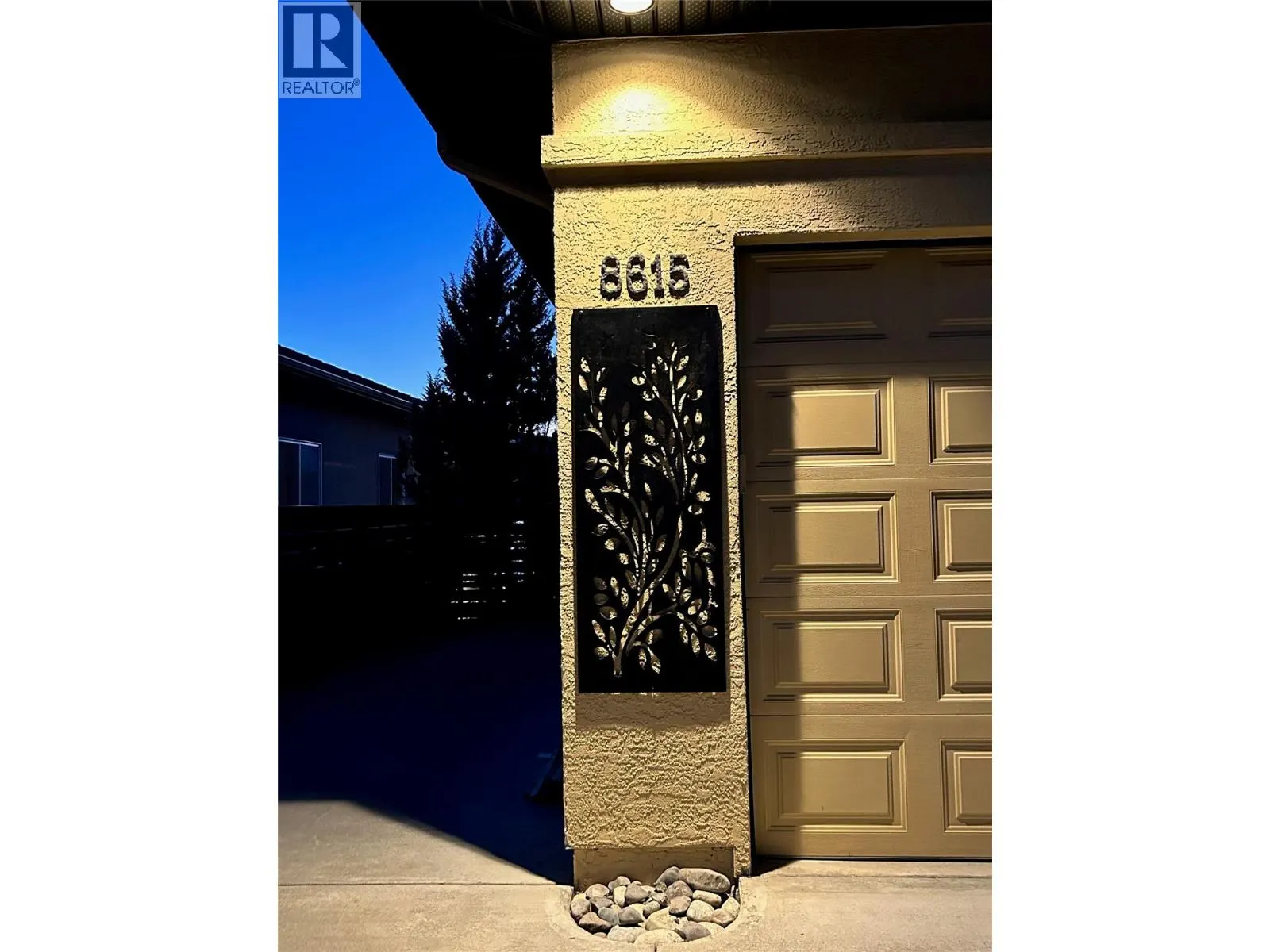 8615 Okanagan Landing Road