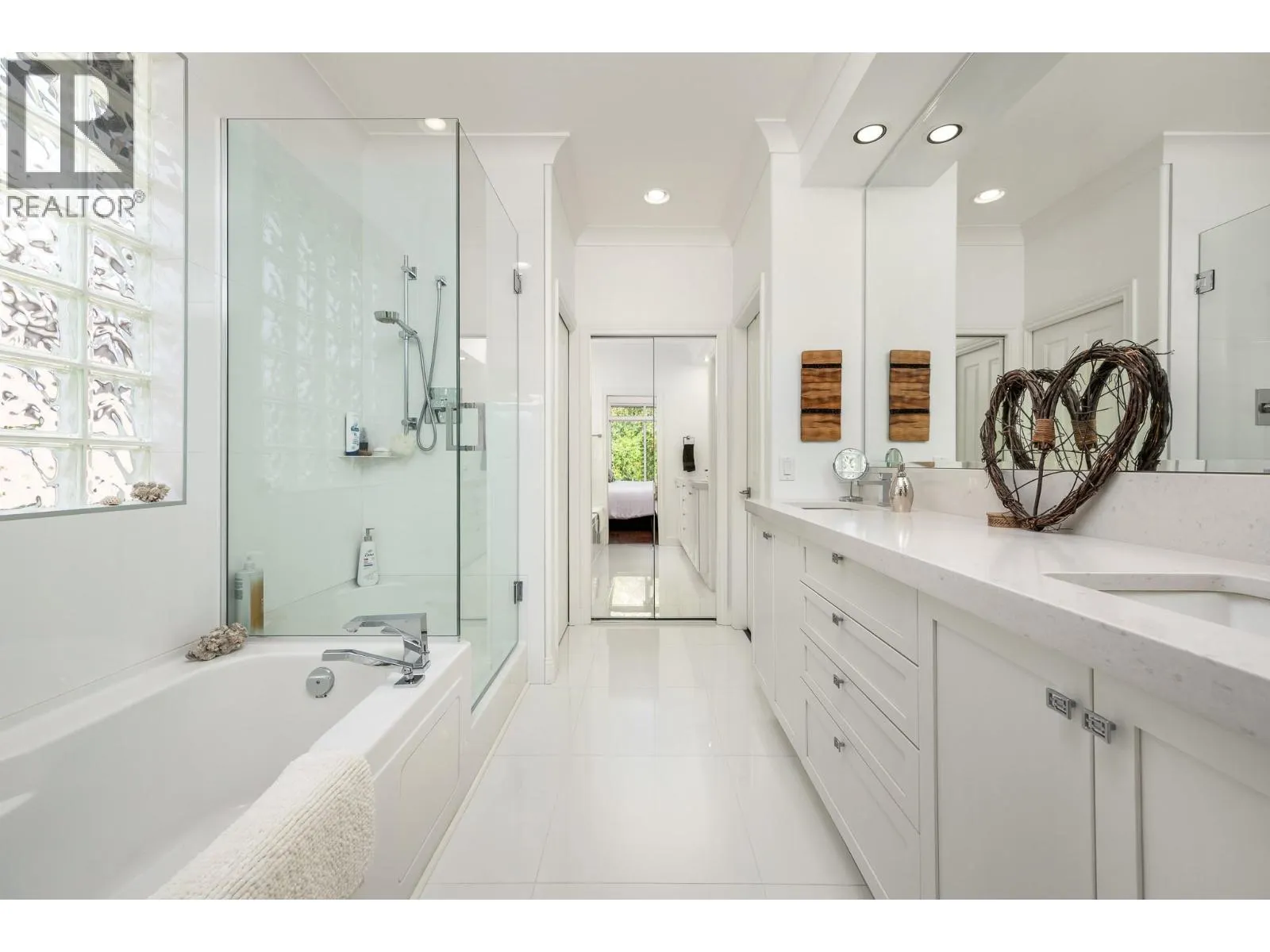 8615 Okanagan Landing Road