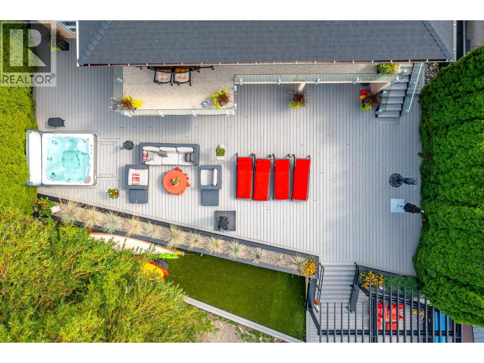 8615 Okanagan Landing Road