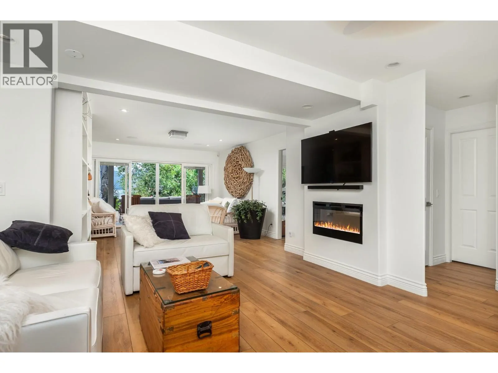 8615 Okanagan Landing Road