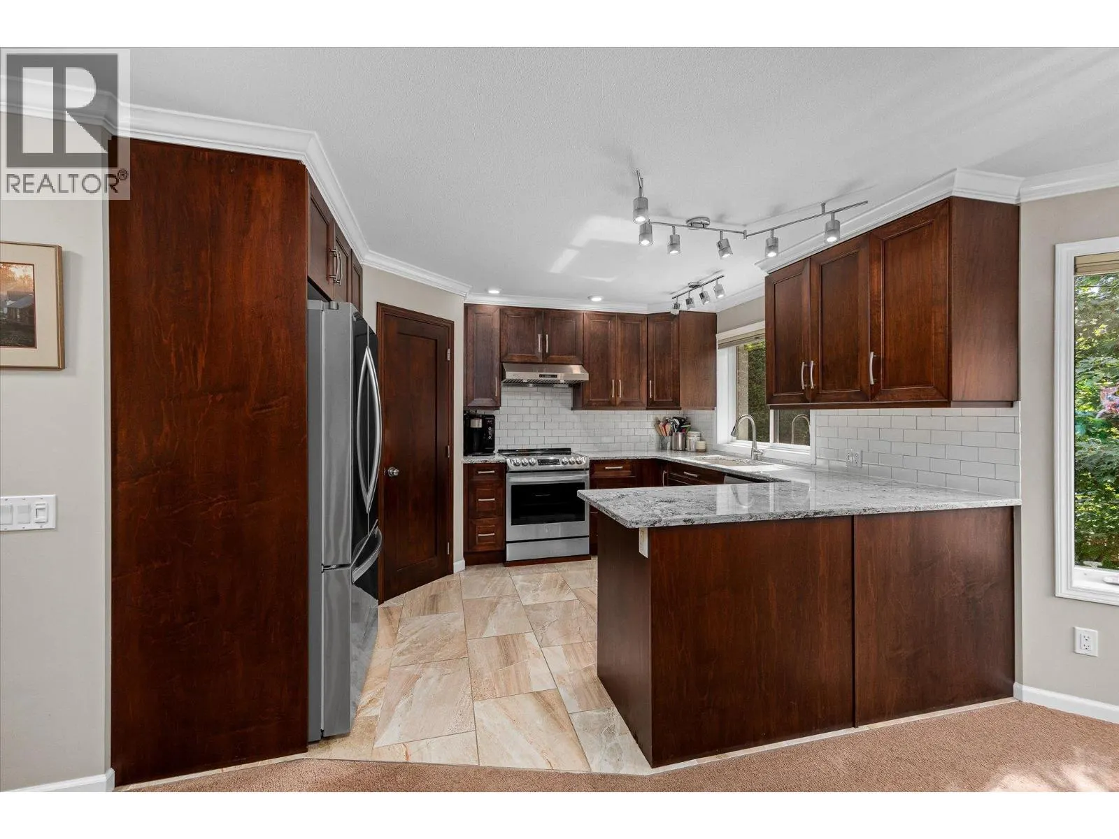 842 Raymer Road
