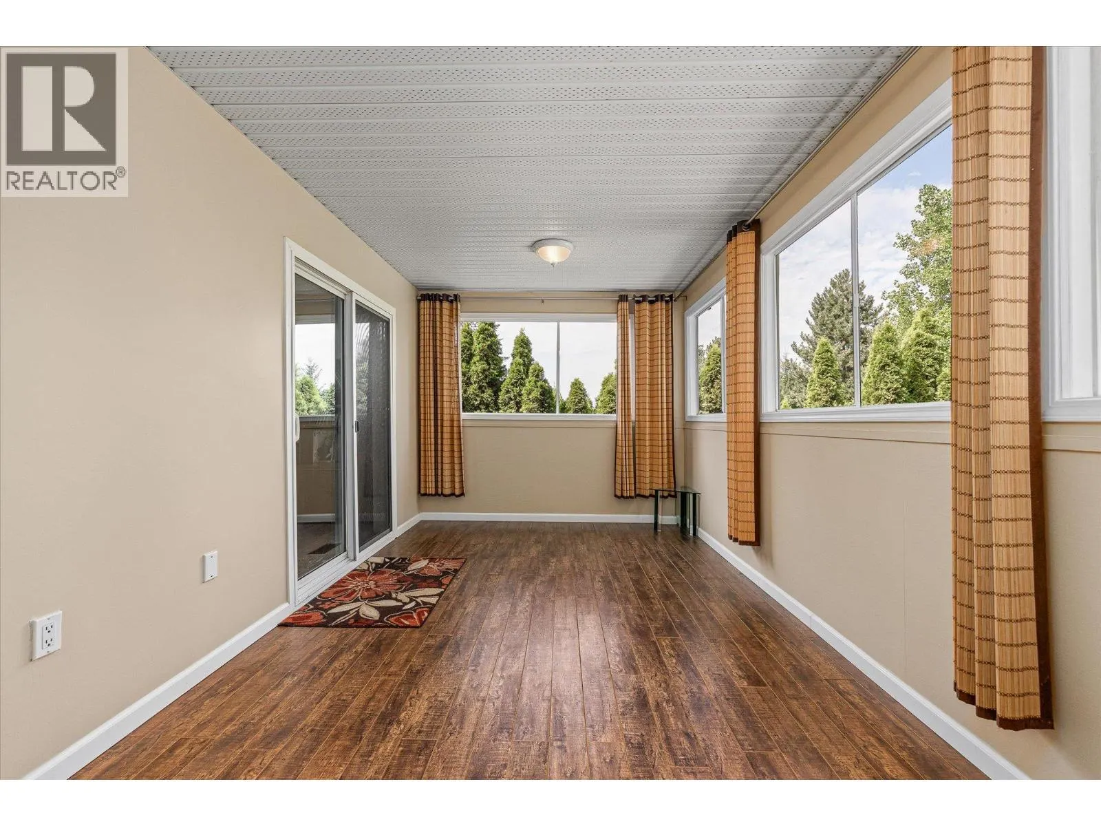 842 Raymer Road