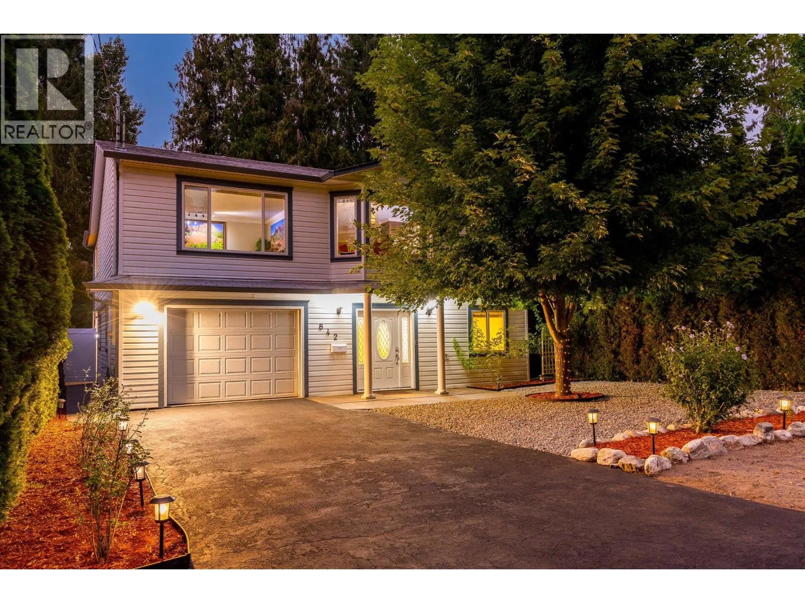842 Raymer Road