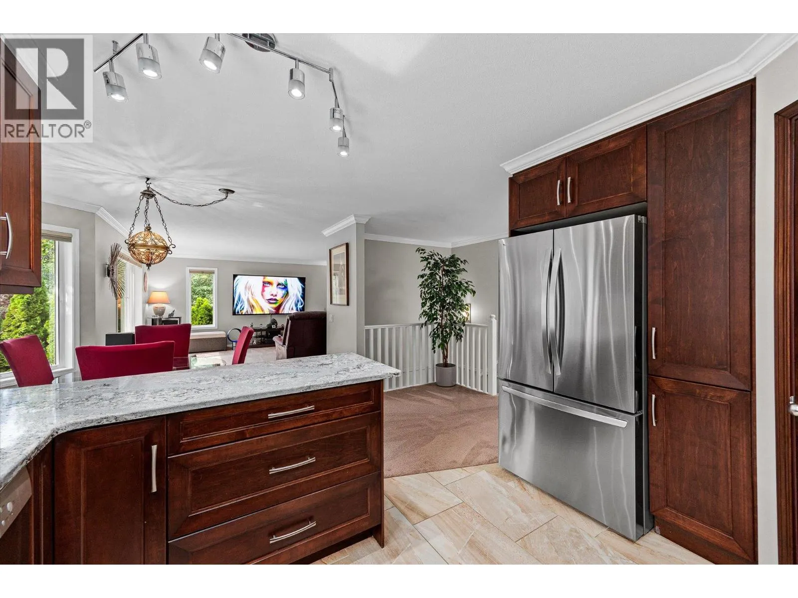 842 Raymer Road