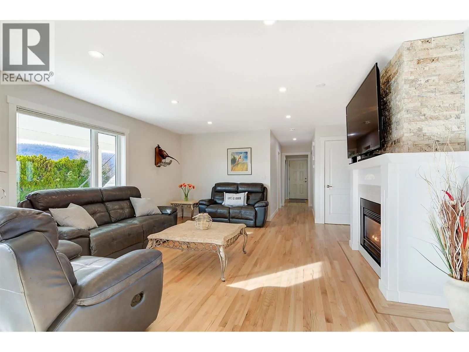 2547 Sexsmith Road