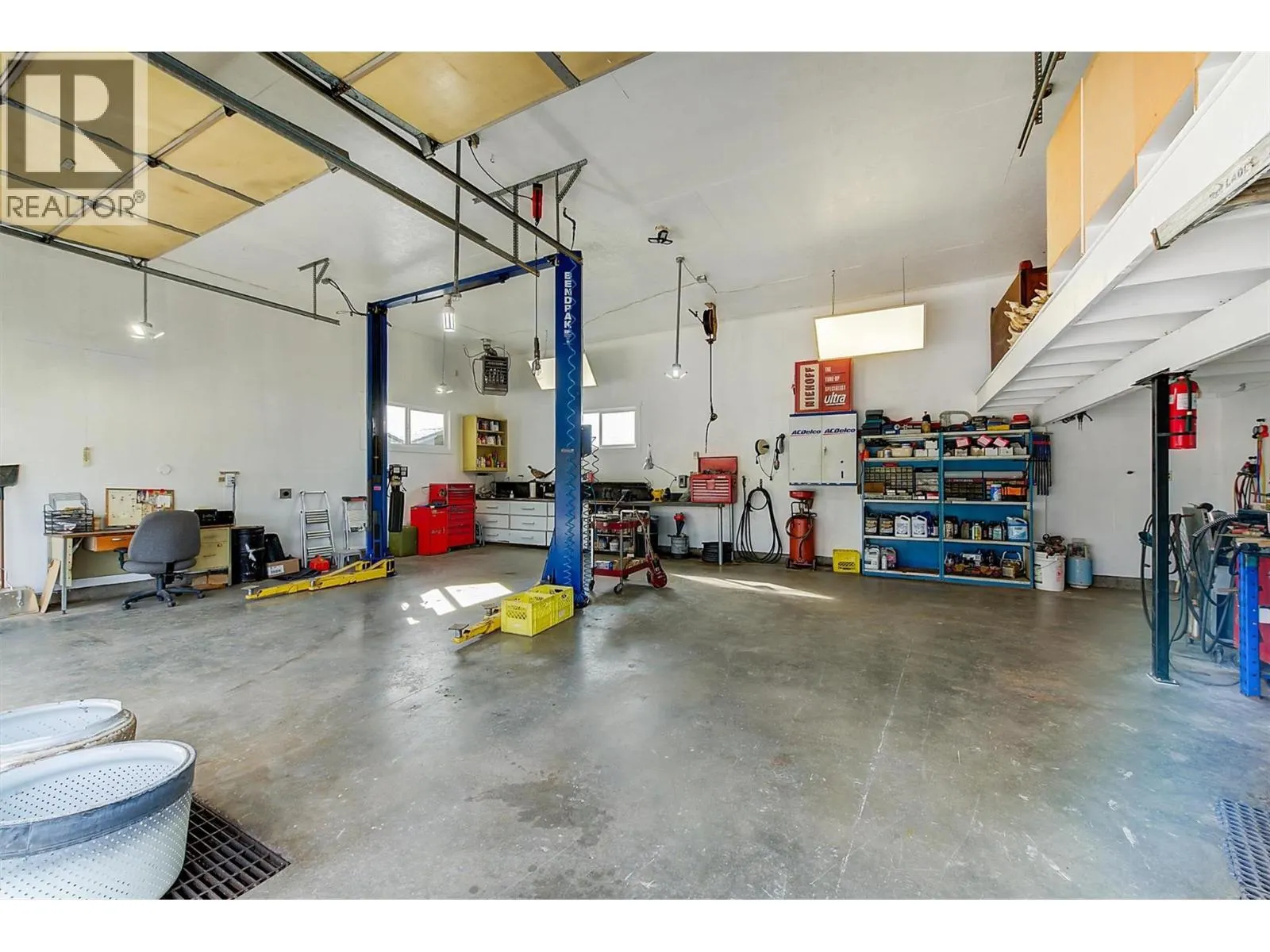 2547 Sexsmith Road