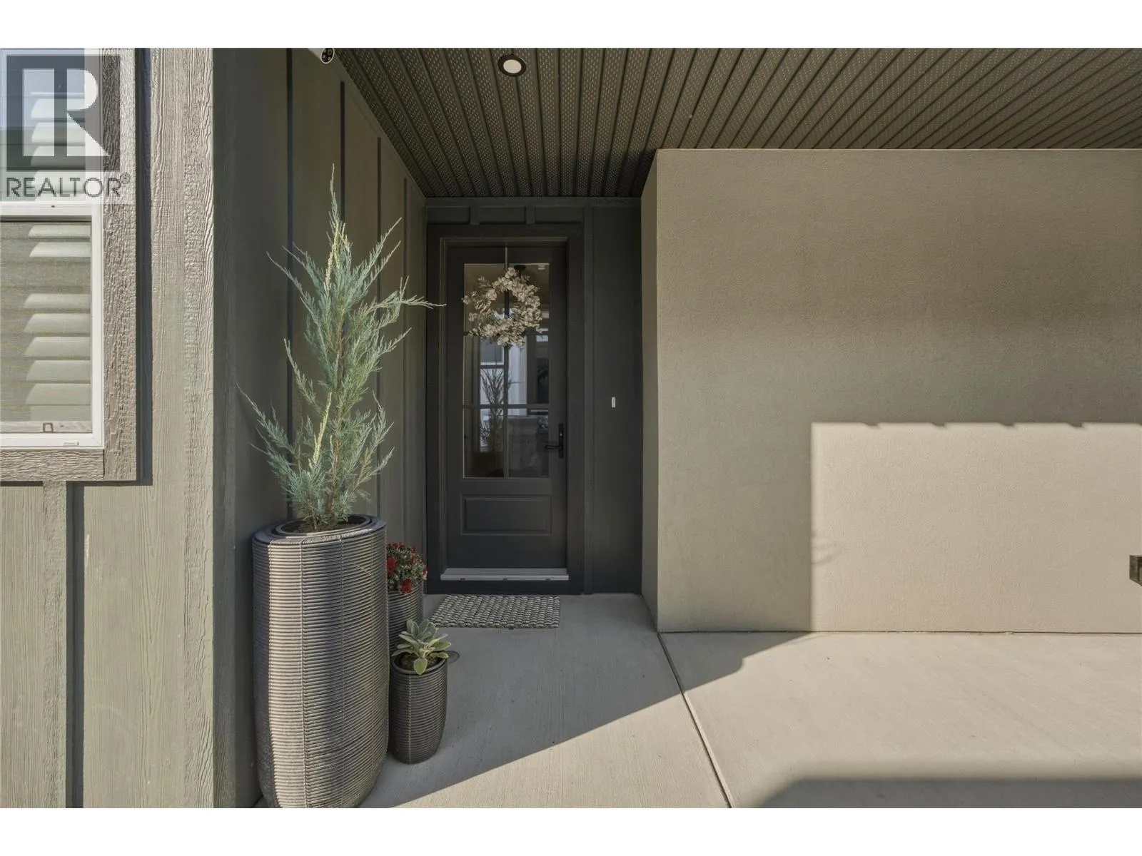 7012 Manning Place