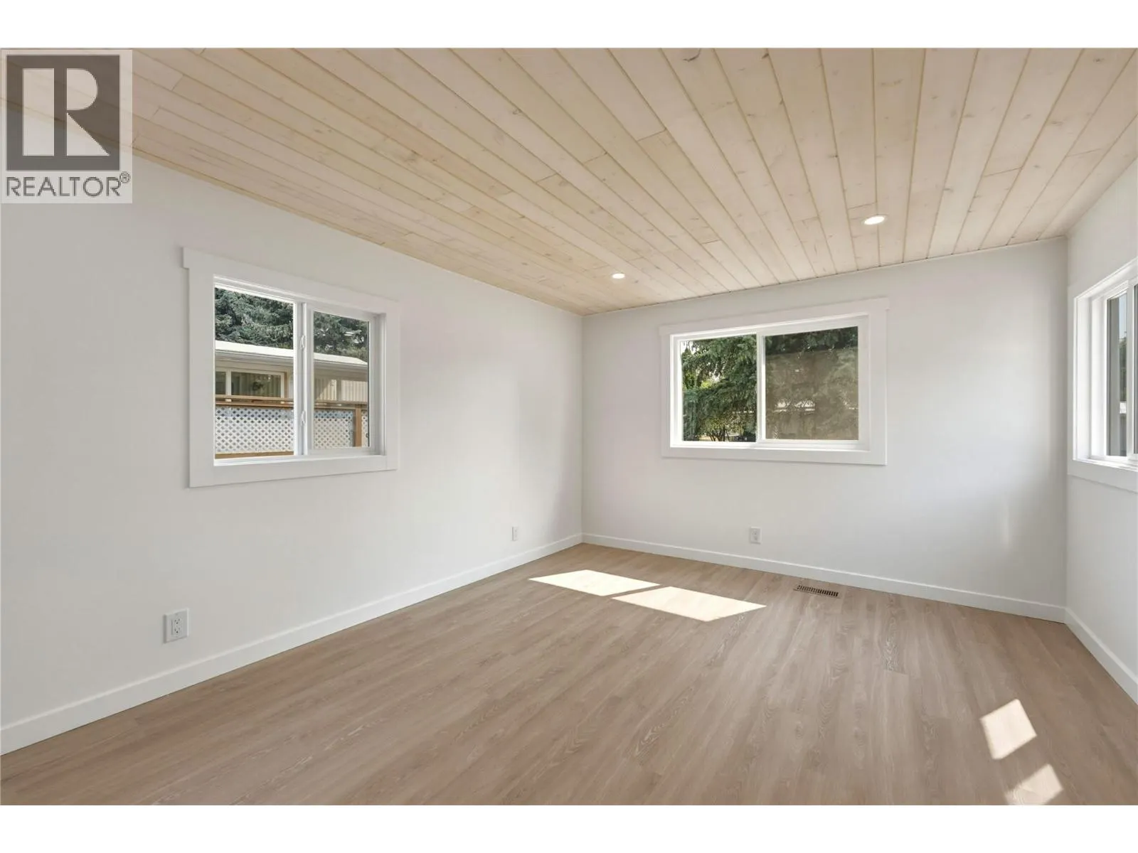 5484 Okanagan Landing Road Unit# 68