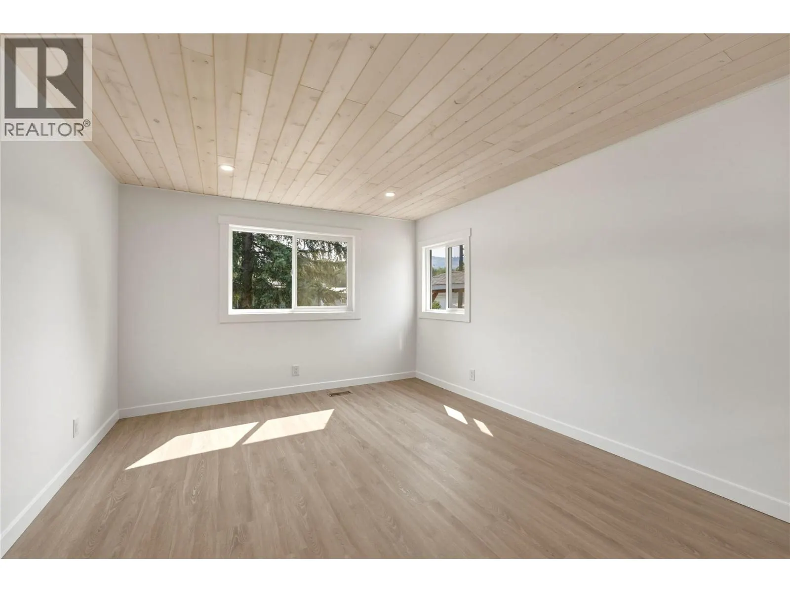 5484 Okanagan Landing Road Unit# 68