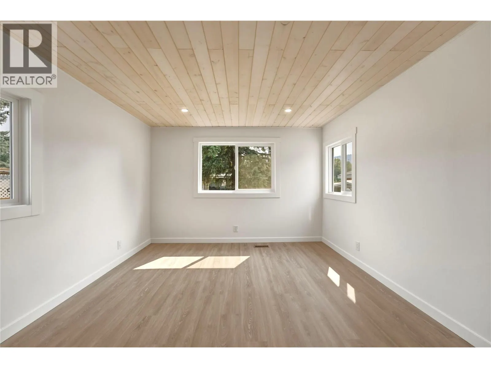 5484 Okanagan Landing Road Unit# 68