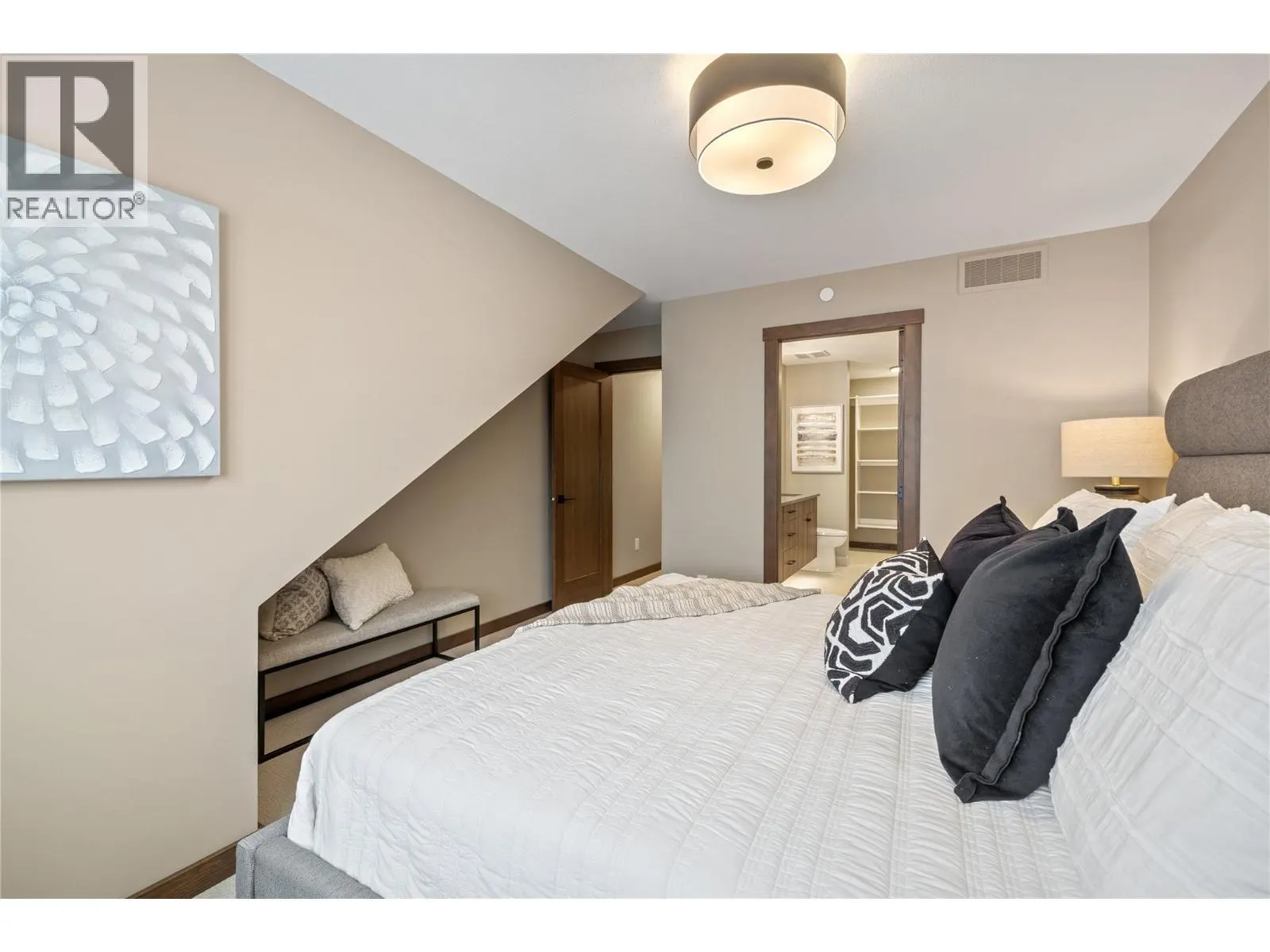 255 Feathertop Way Unit# 88
