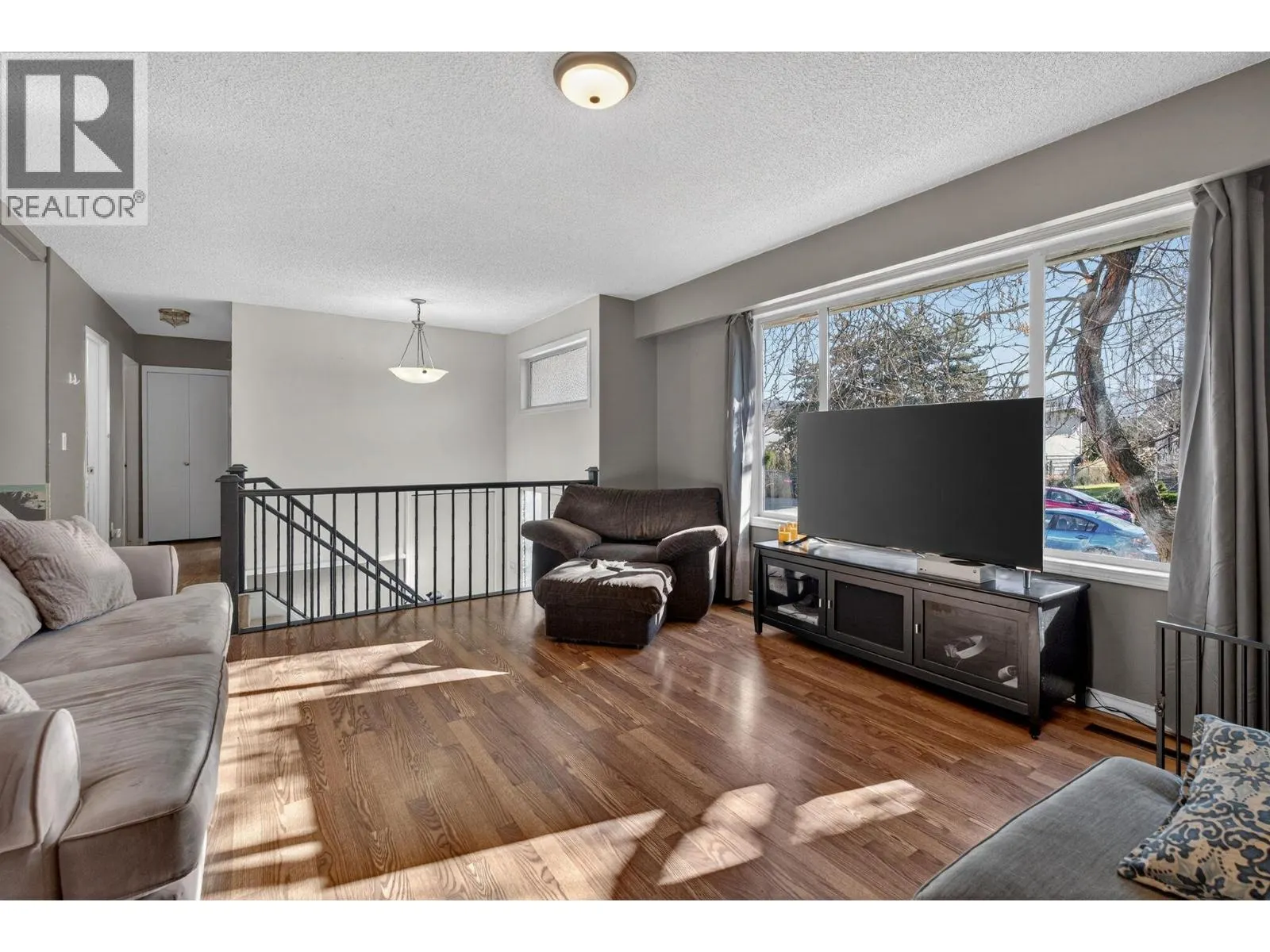 290 Pearson Road