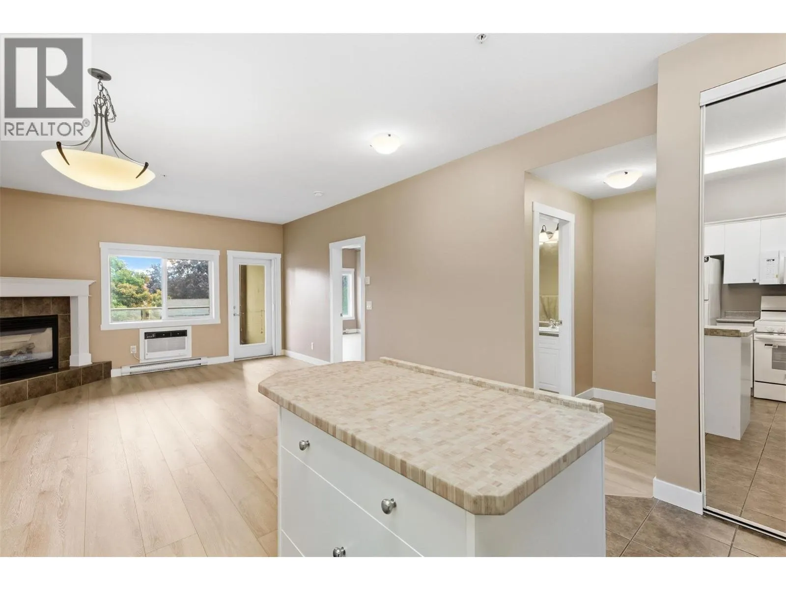 1125 Bernard Avenue Unit# 302