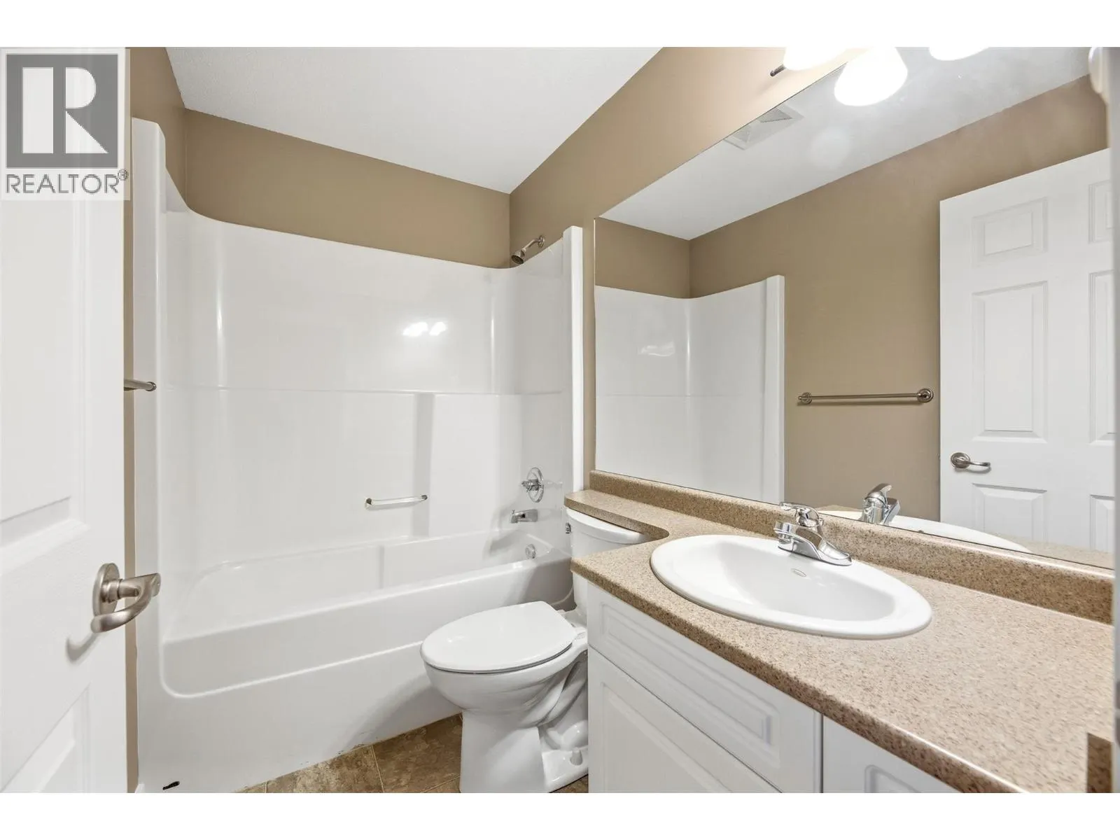 1125 Bernard Avenue Unit# 302
