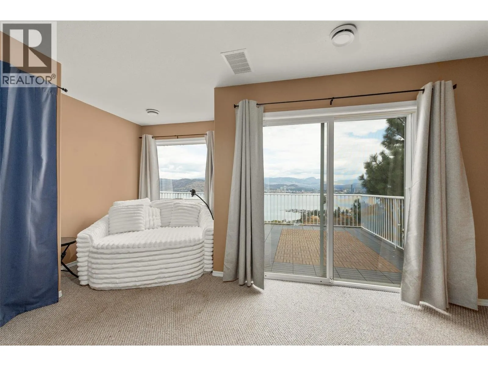 1525 Bear Creek Road Unit# 14