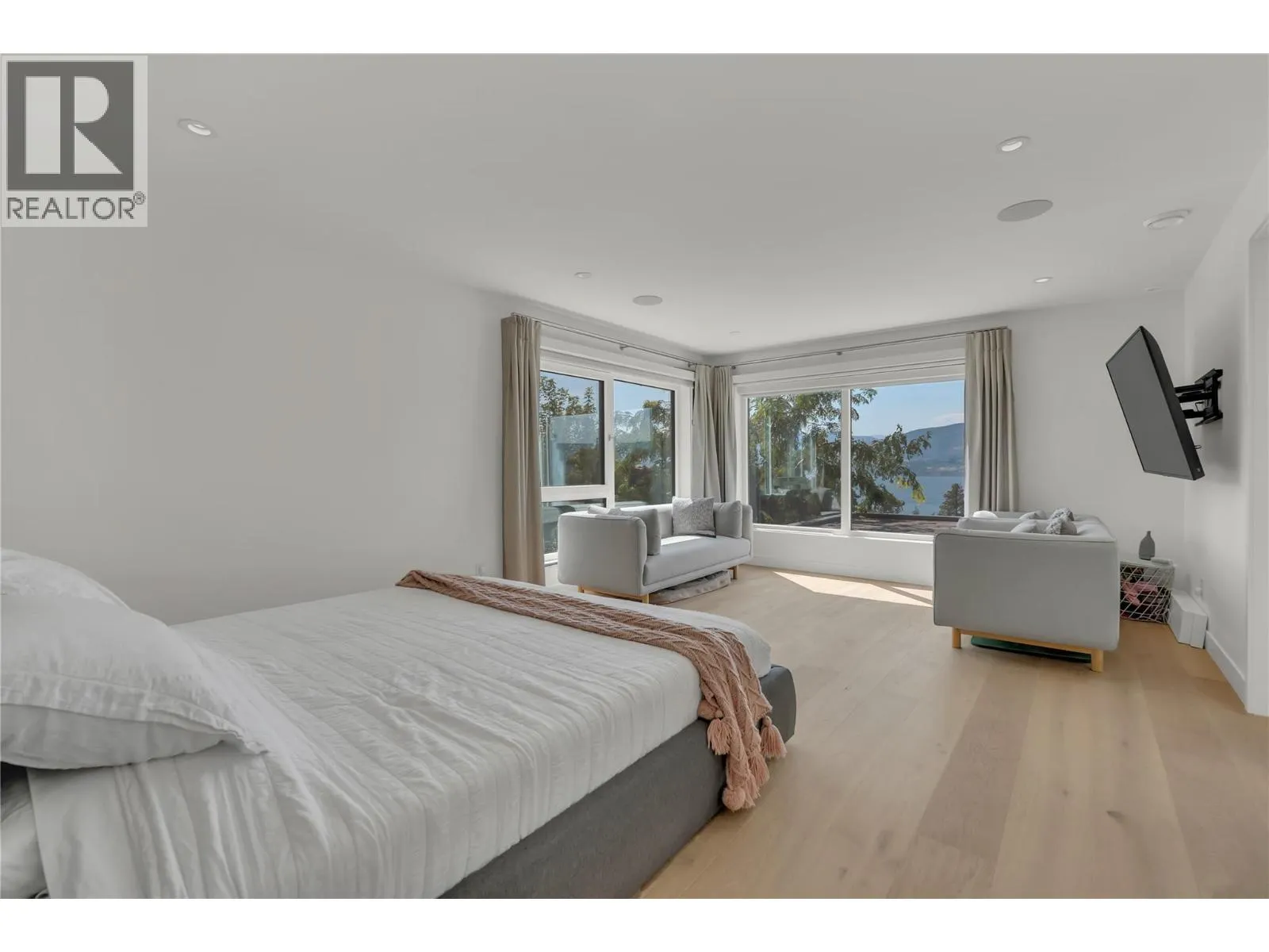 1053 Ohlhausen Road