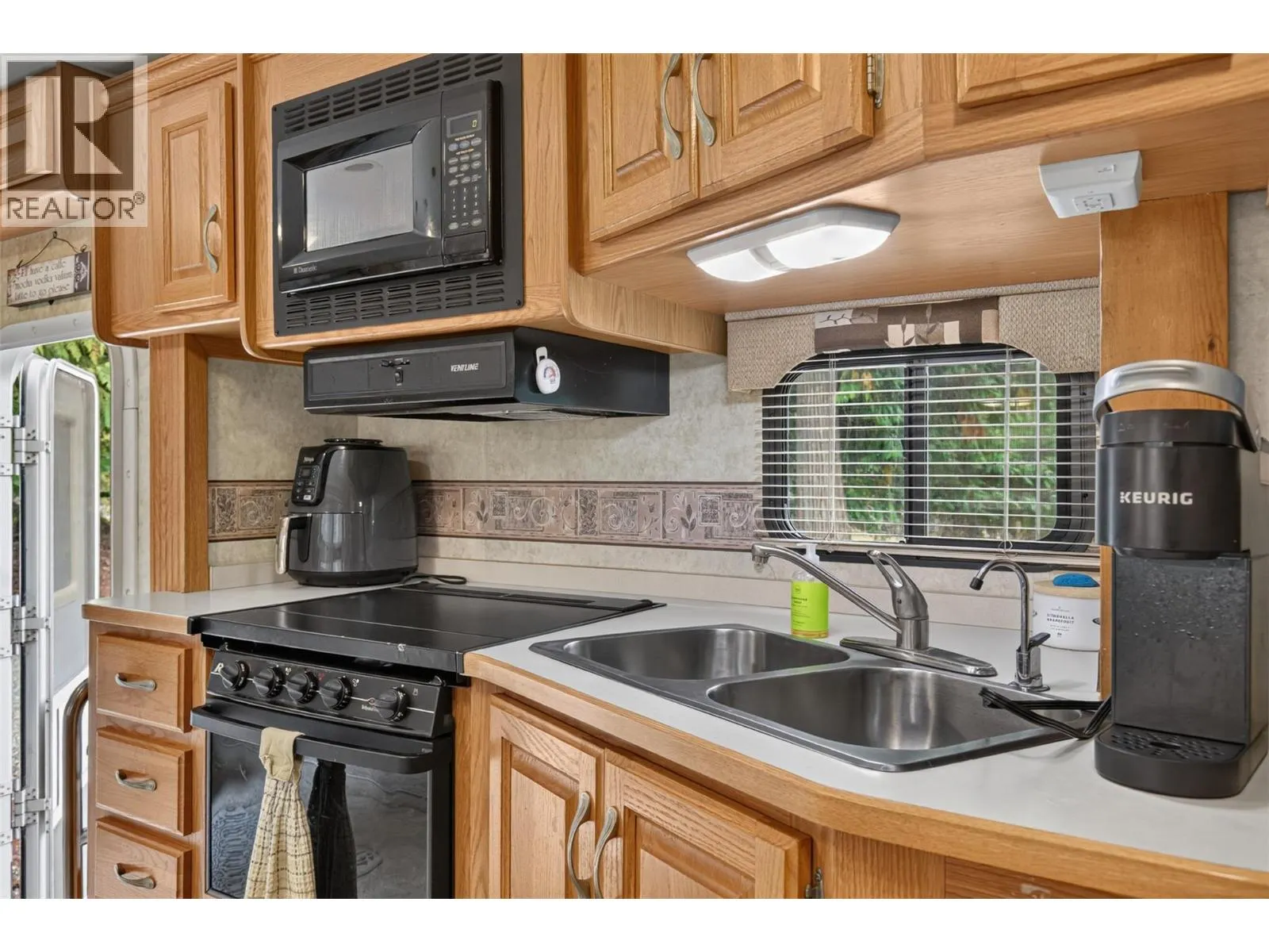 6853 Squilax-Anglemont Road Unit# 15