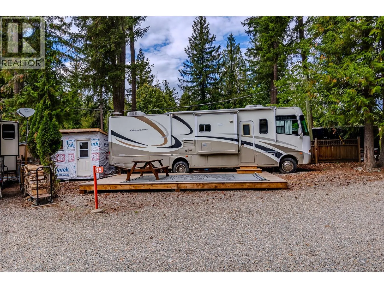 6853 Squilax-Anglemont Road Unit# 15