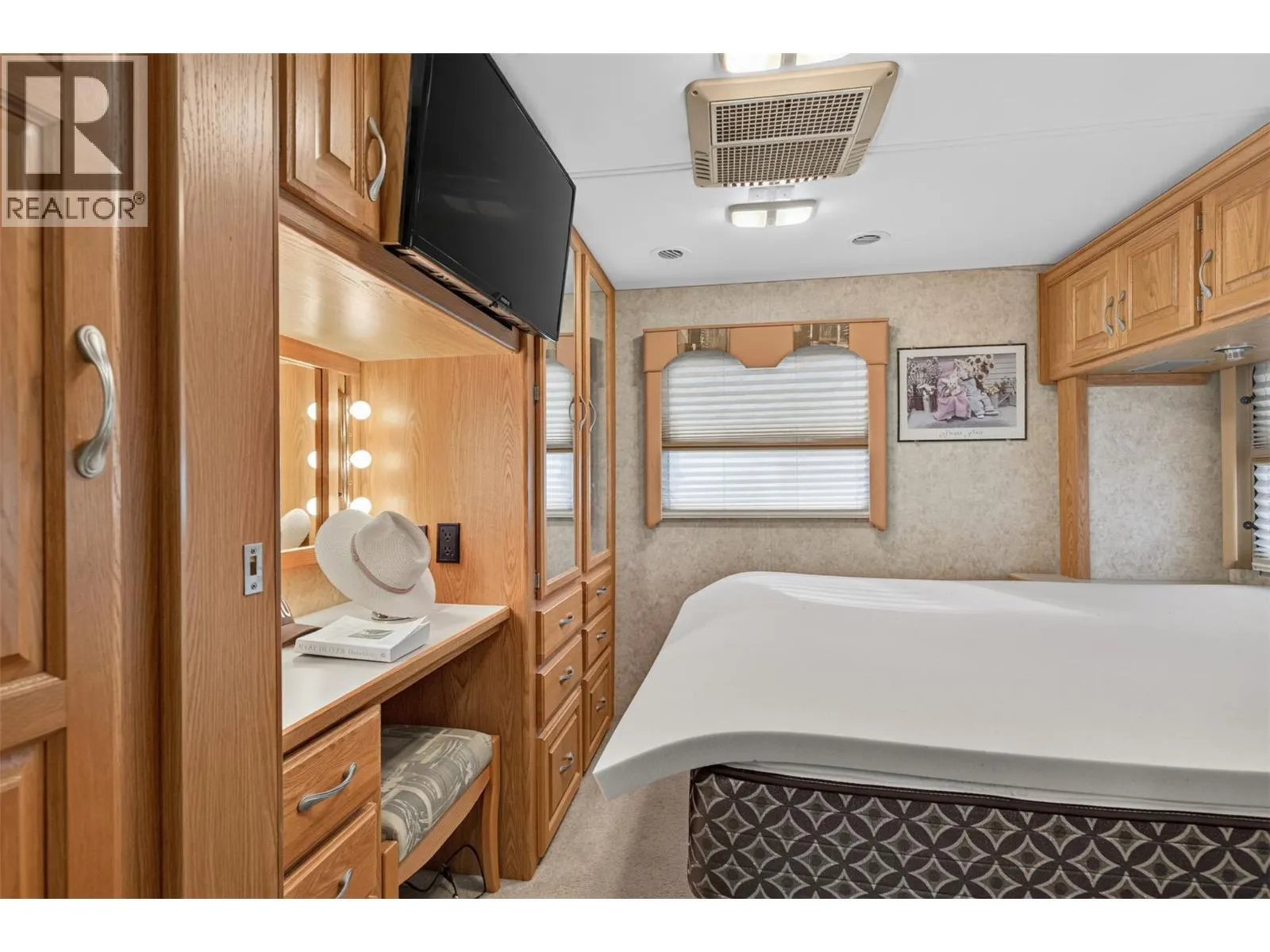 6853 Squilax-Anglemont Road Unit# 15
