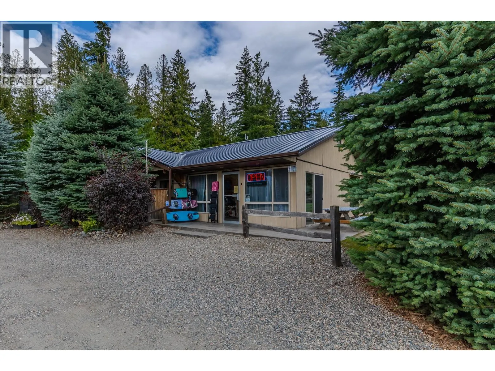 6853 Squilax-Anglemont Road Unit# 15