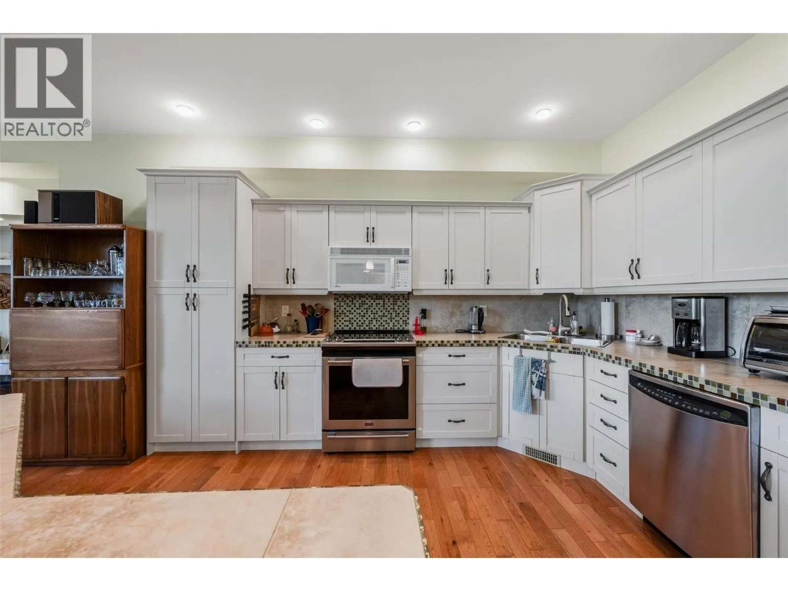 6833 Meadows Drive Unit# 8