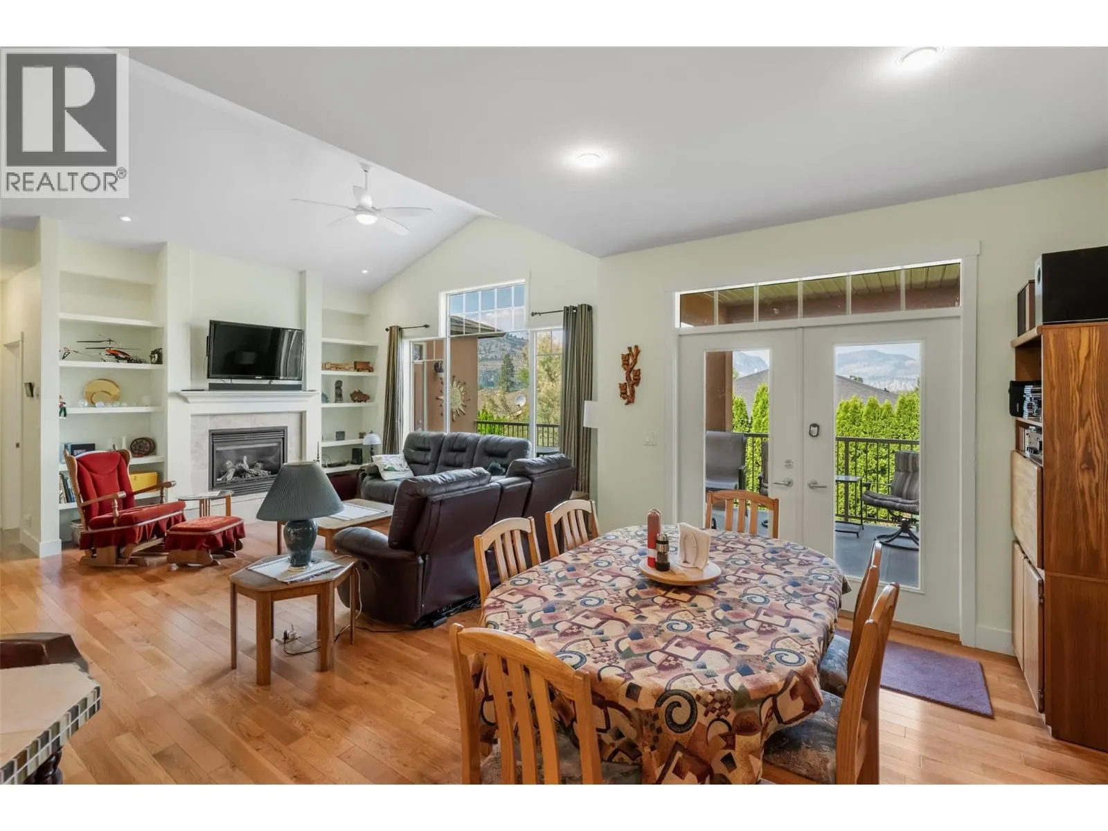 6833 Meadows Drive Unit# 8