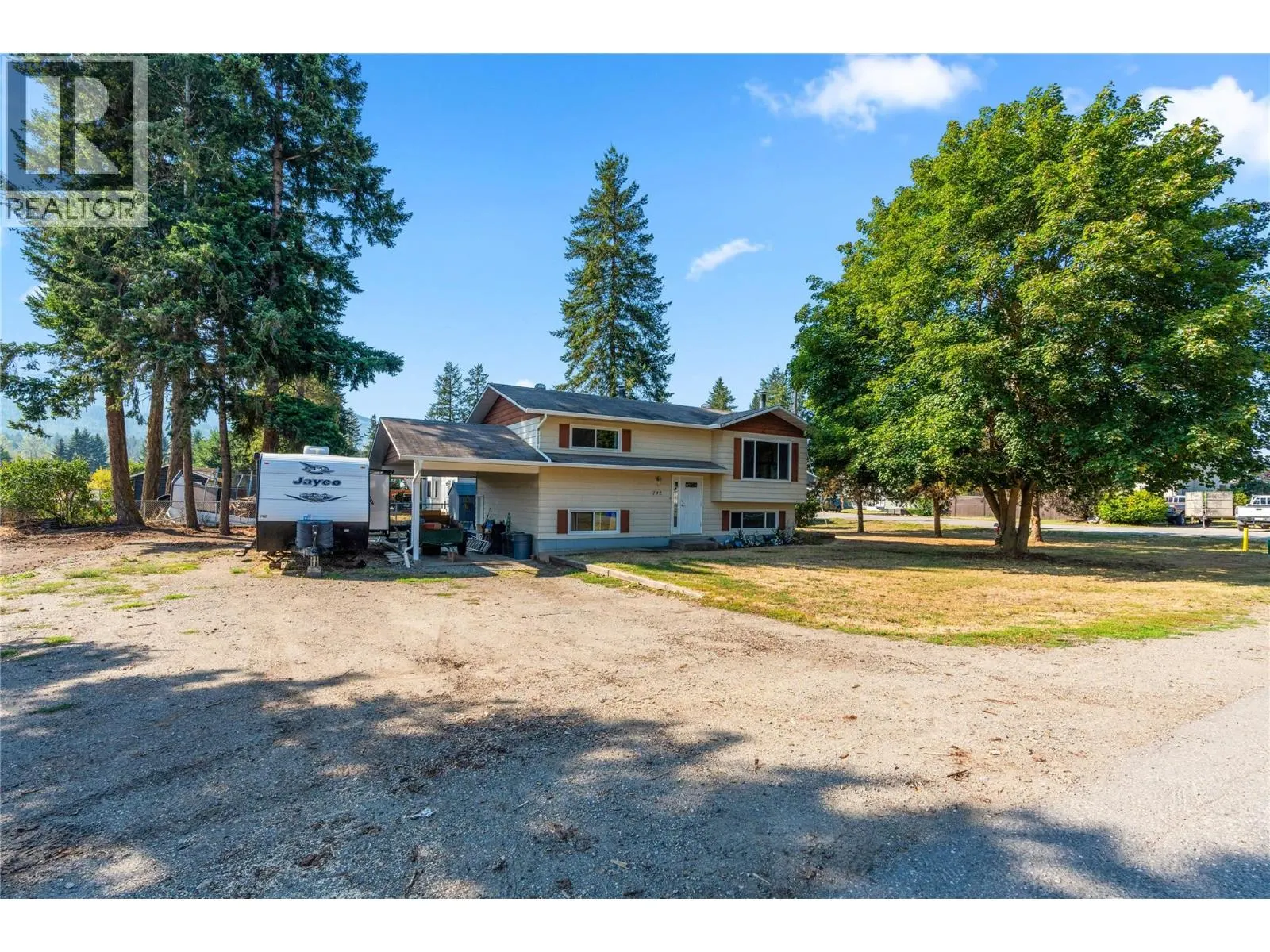 792 Eastwood Road