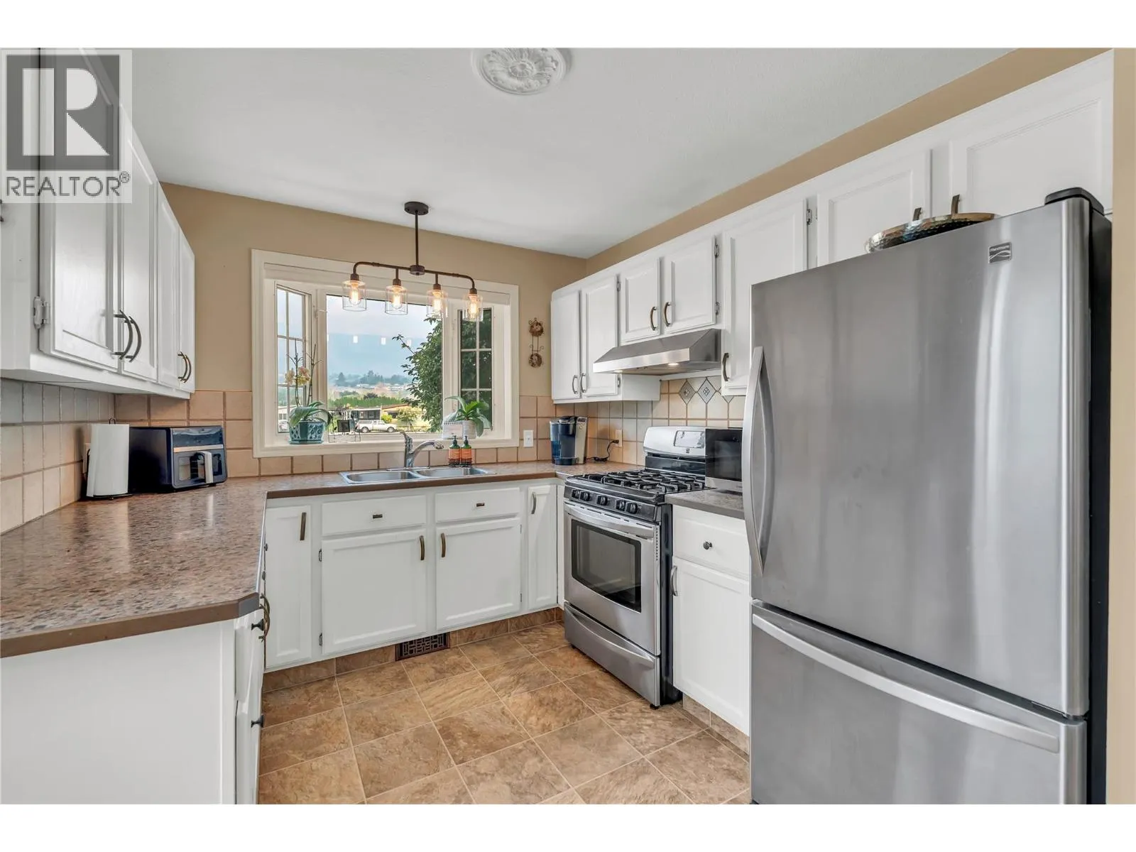 999 Burnaby Avenue Unit# 54