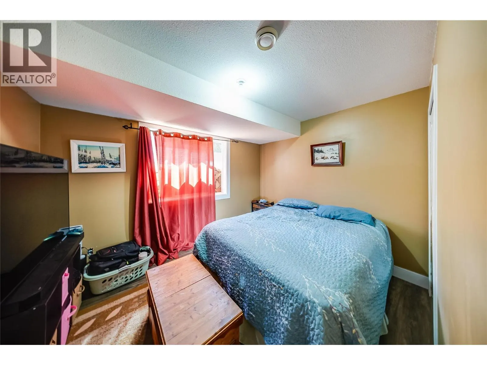 644 8th Street