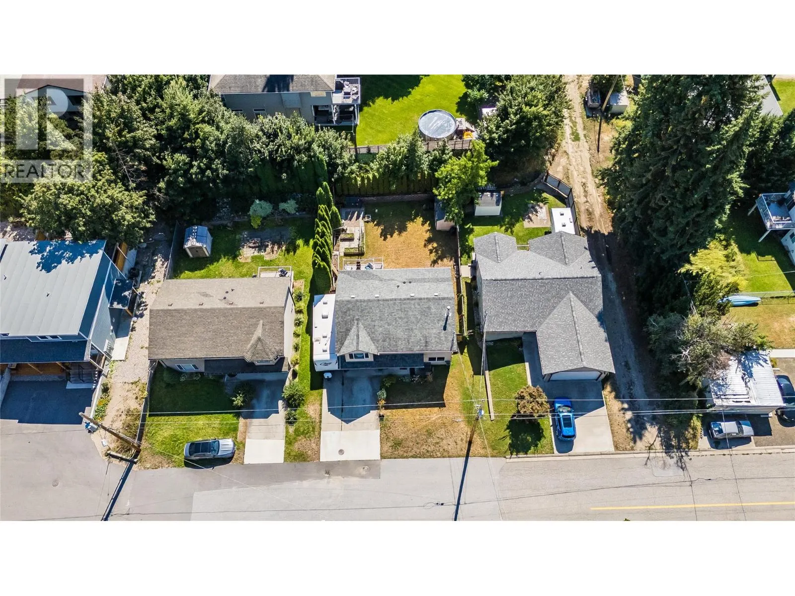 644 8th Street