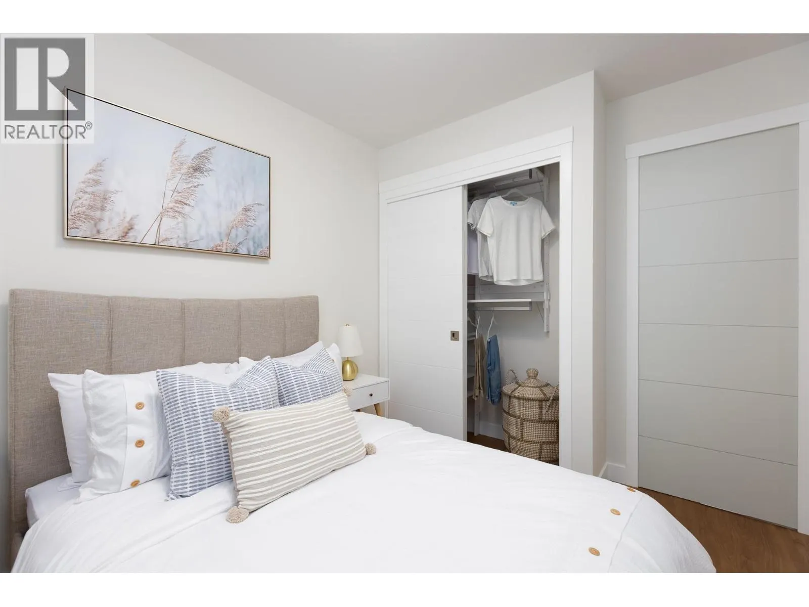 1281 Pridham Avenue Unit# 529