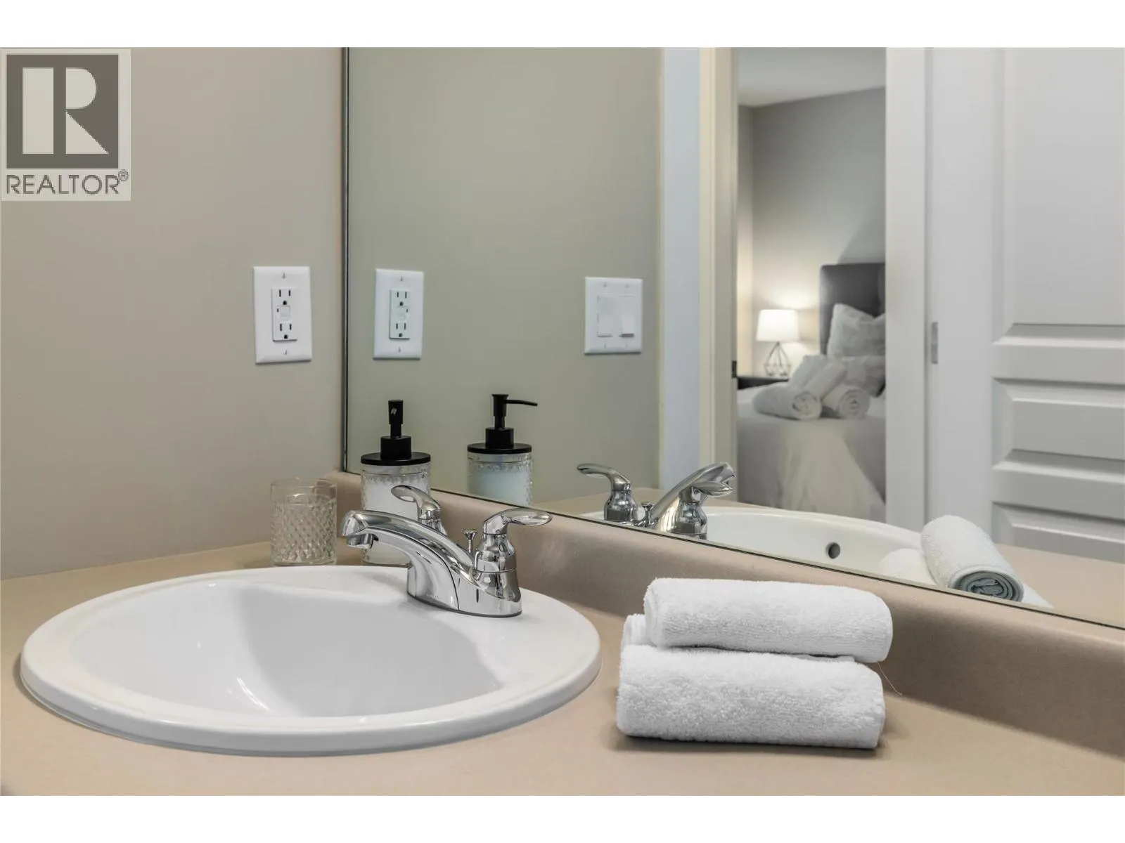 1089 Sunset Drive Unit# 416