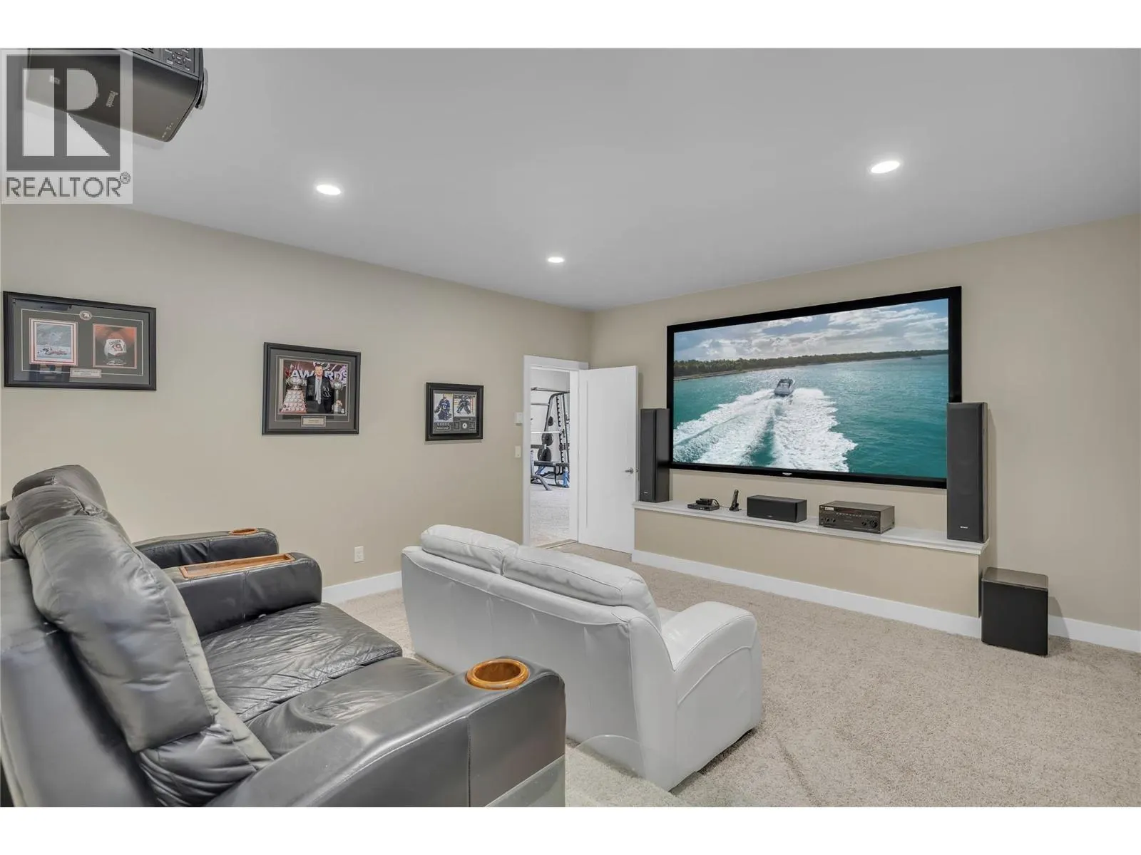 1823 Diamond View Drive