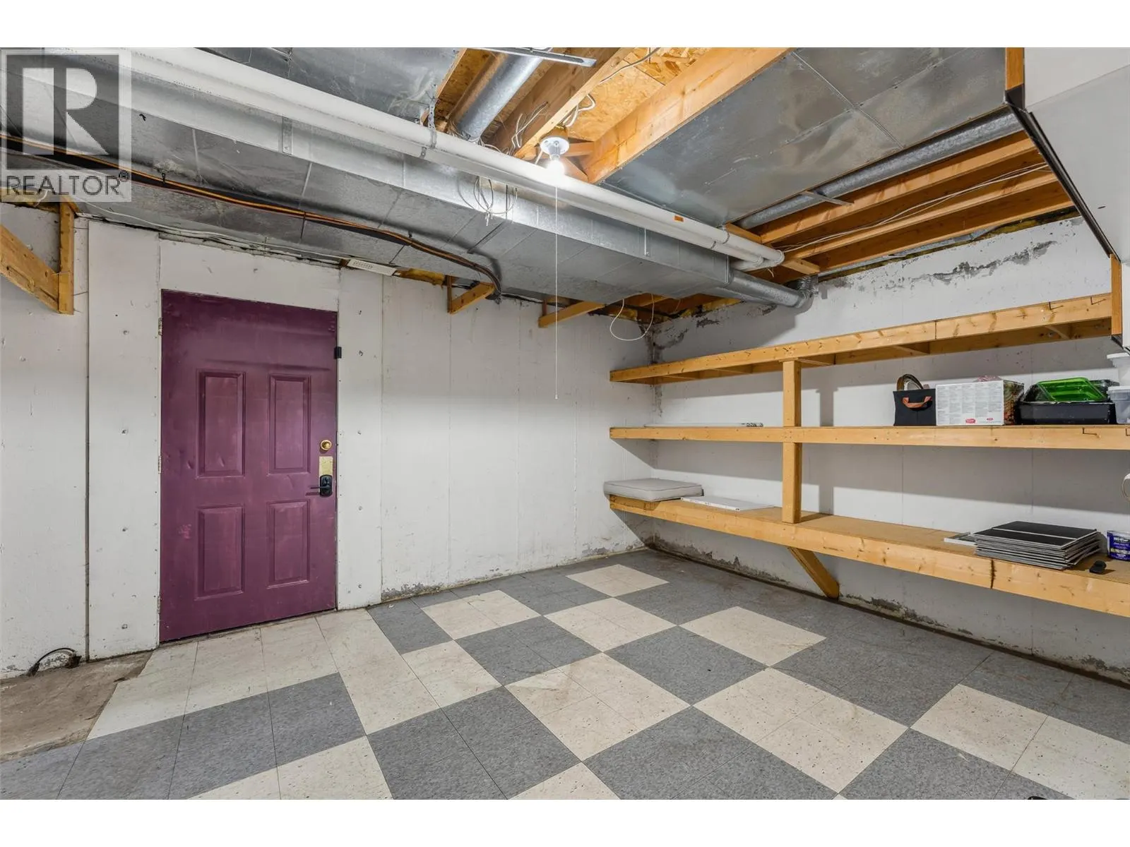 9159 Glenmore Road Unit# 1