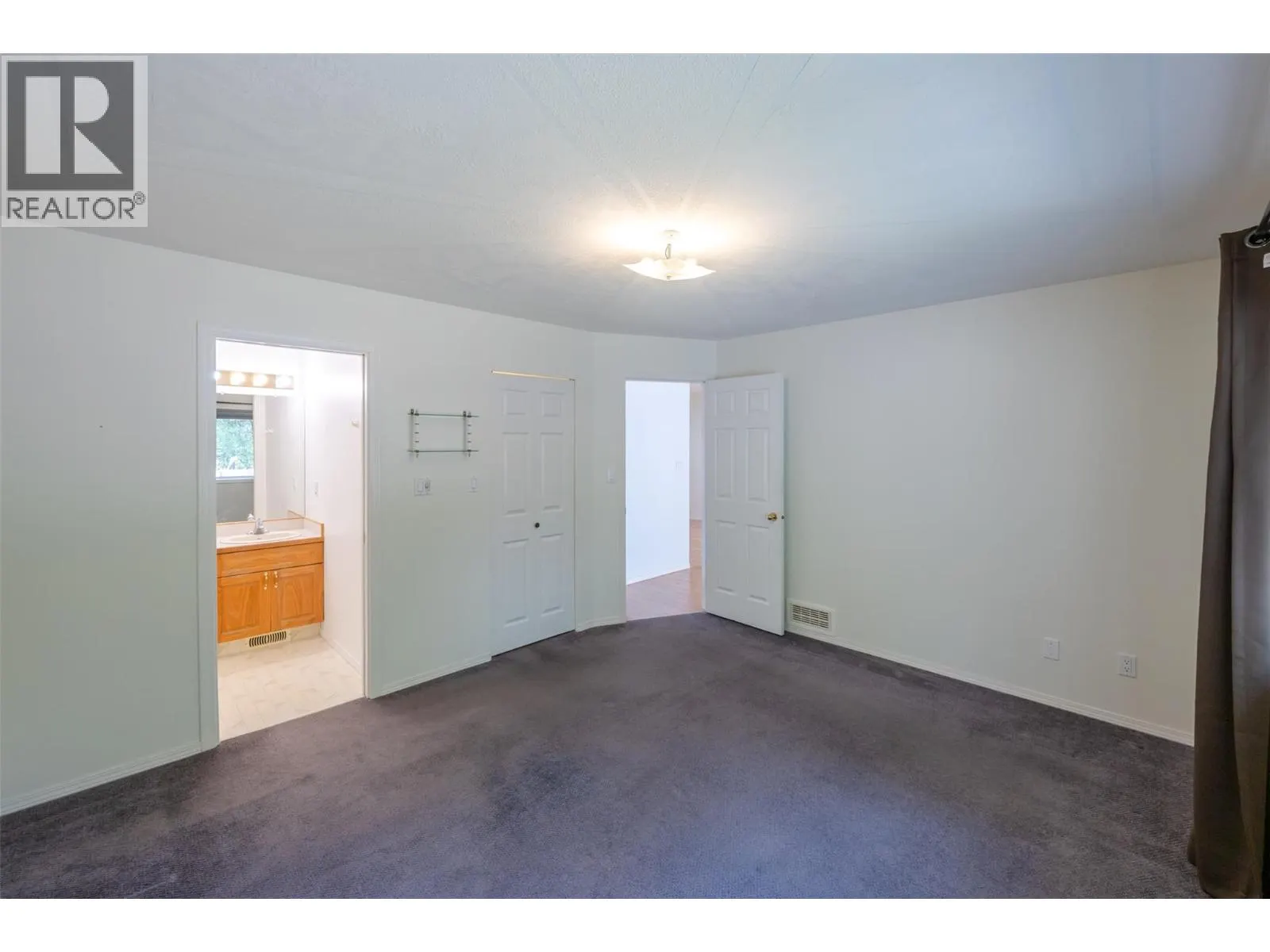 115 REDWING Place Unit# 18