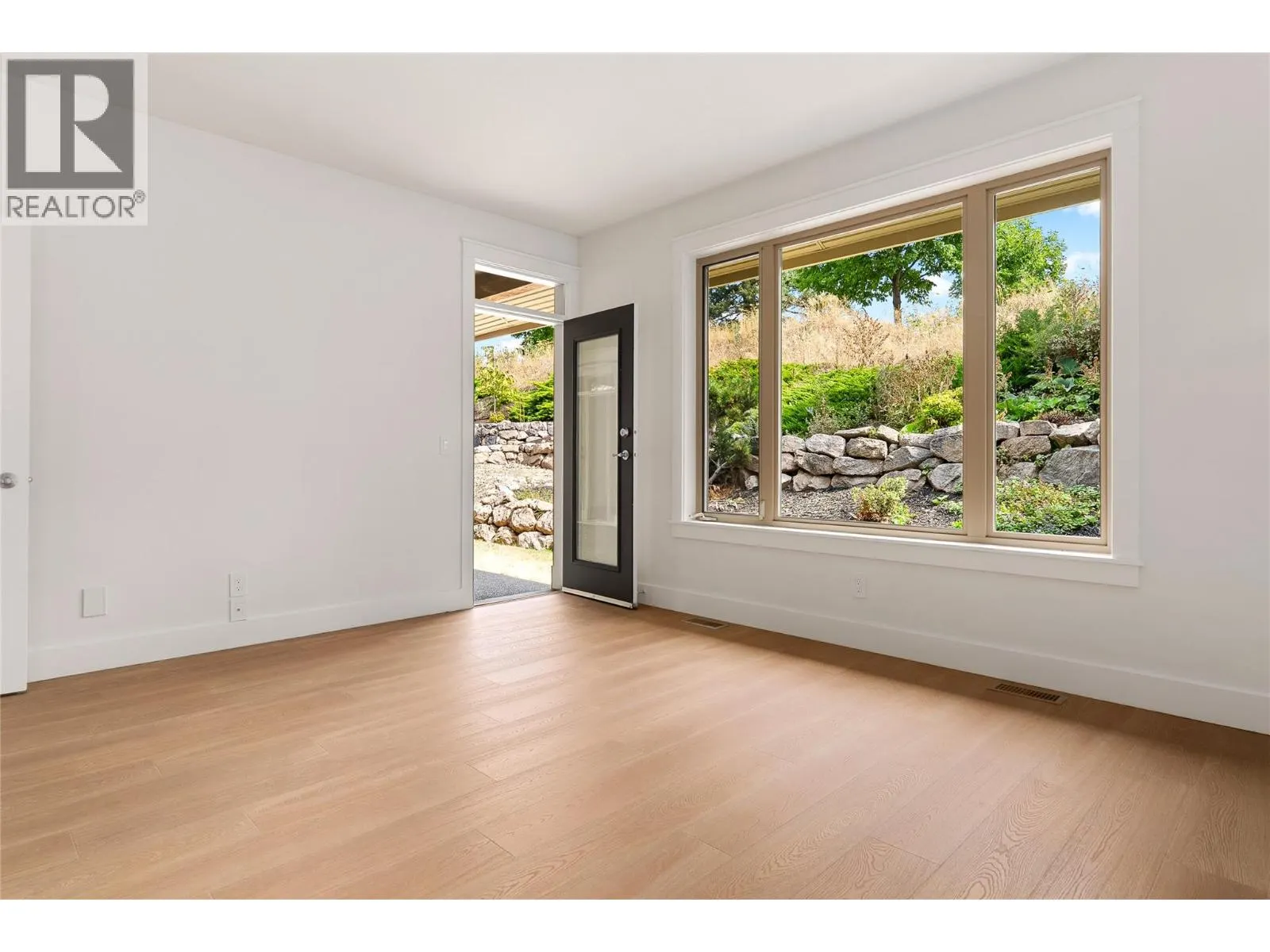 153 Mashie Crescent
